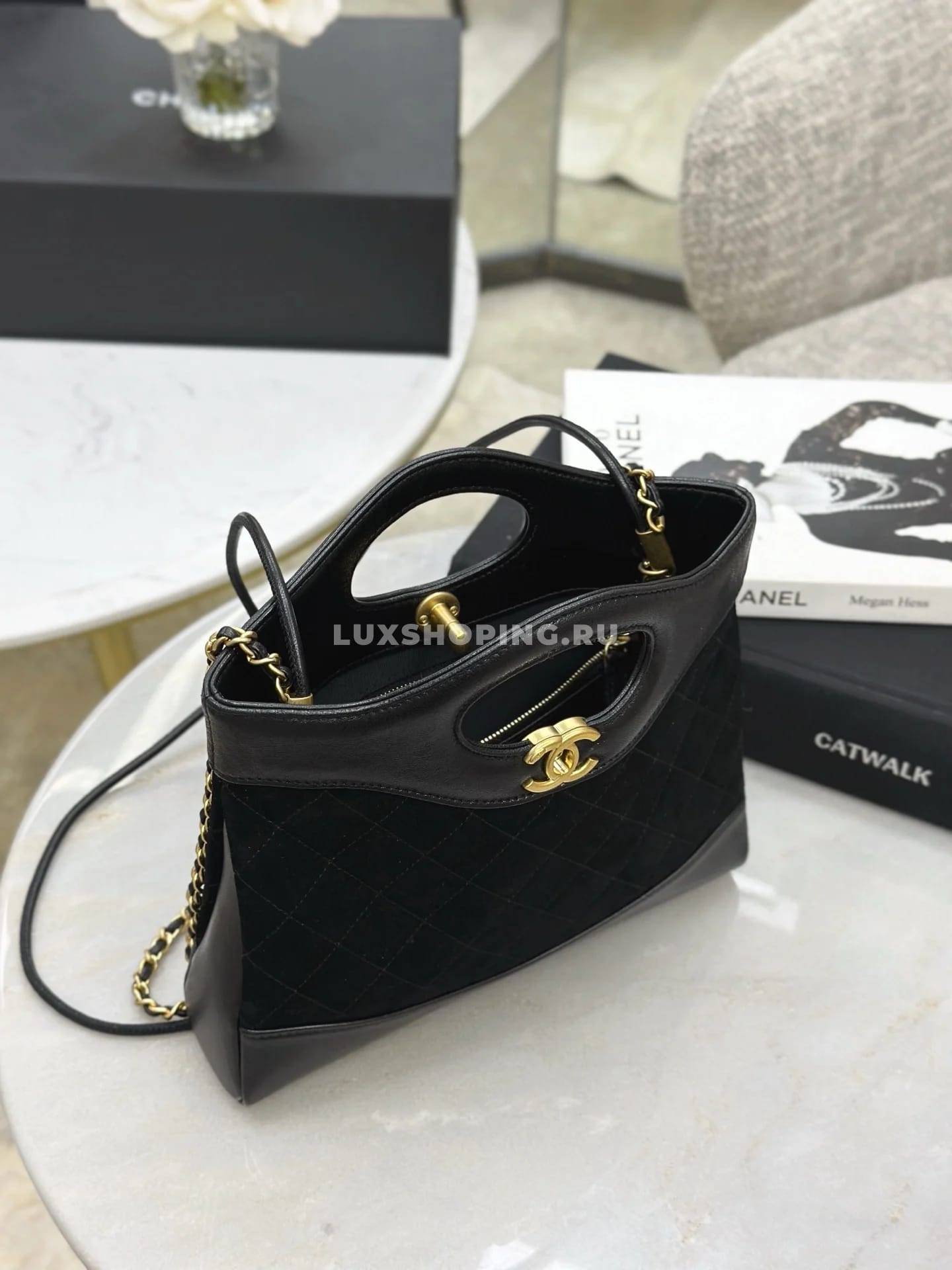 Сумка Chanel 25P Bag  2025 черная 22×23×5,5 см - фото 9
