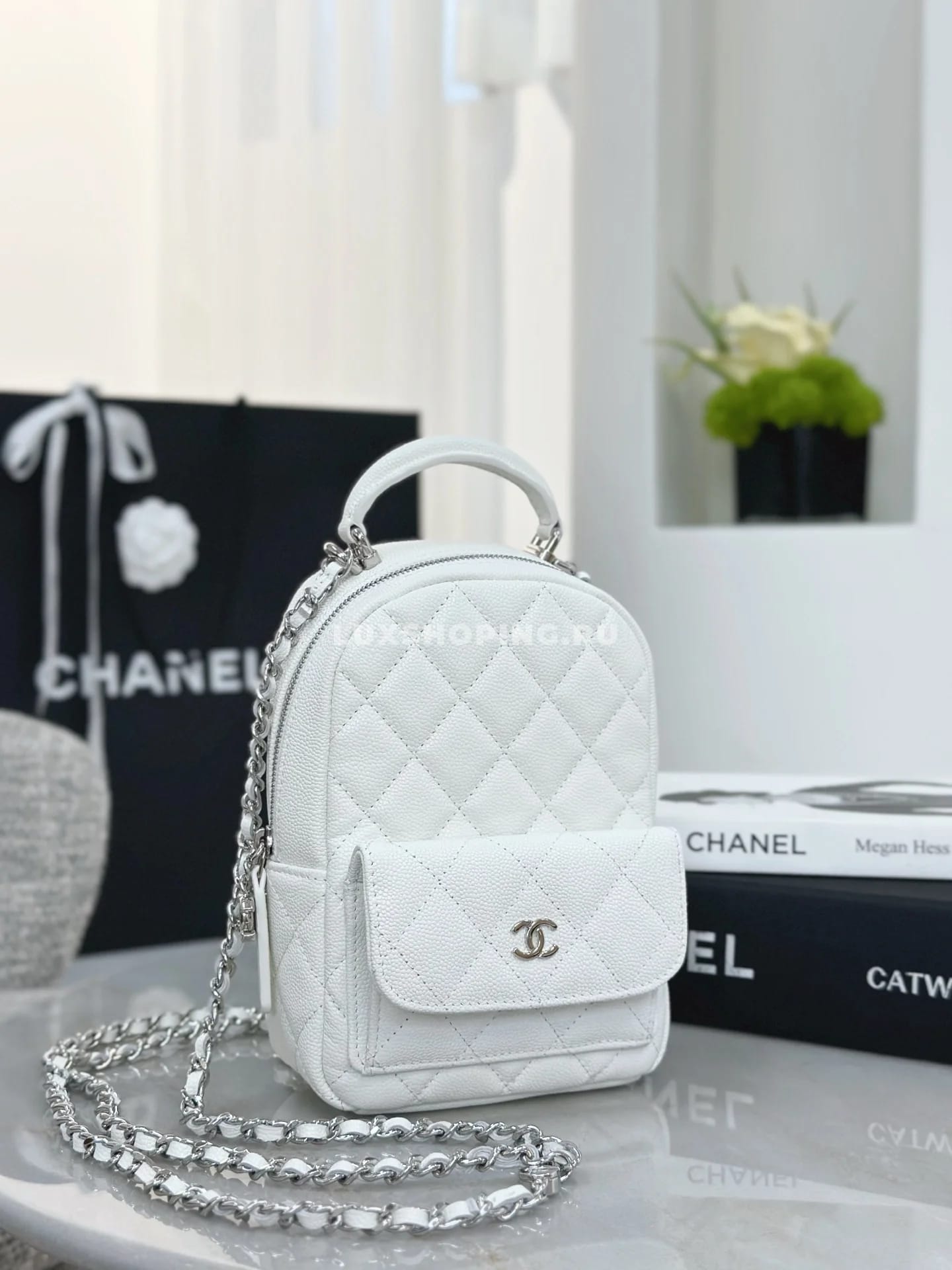 Мини-рюкзак белый Chanel 24P 18×22×10 см - фото 3