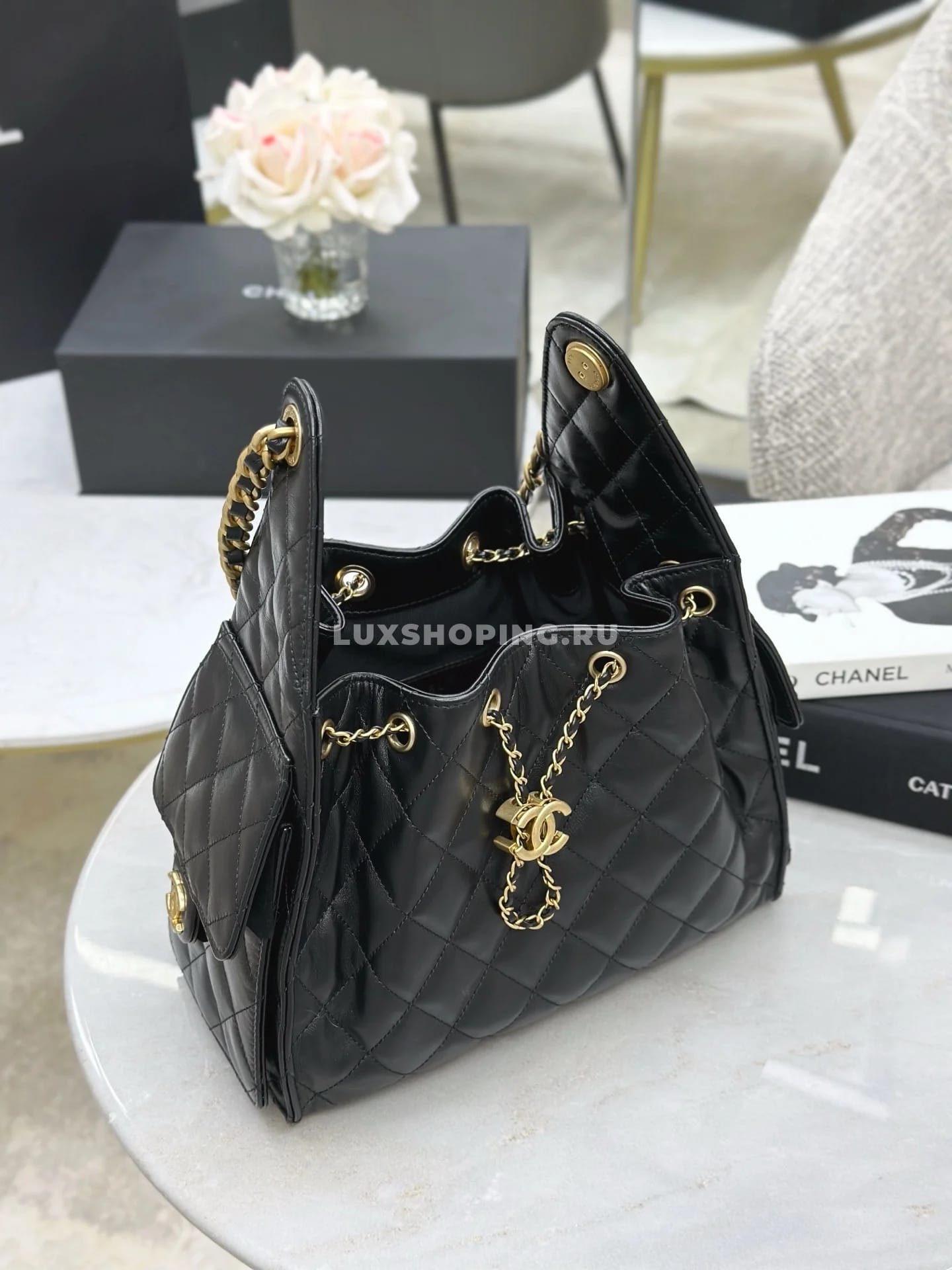 Сумка Chanel hobo 2025 черная 30×26×14 см - фото 9