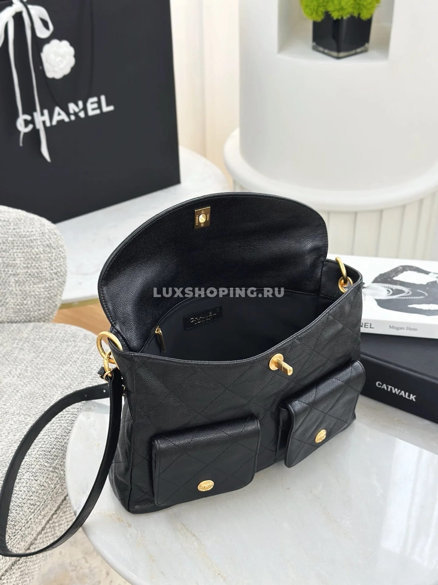 Сумка Chanel 25P Caviar Hobo Messenger 21,5×30×6 см - фото 10