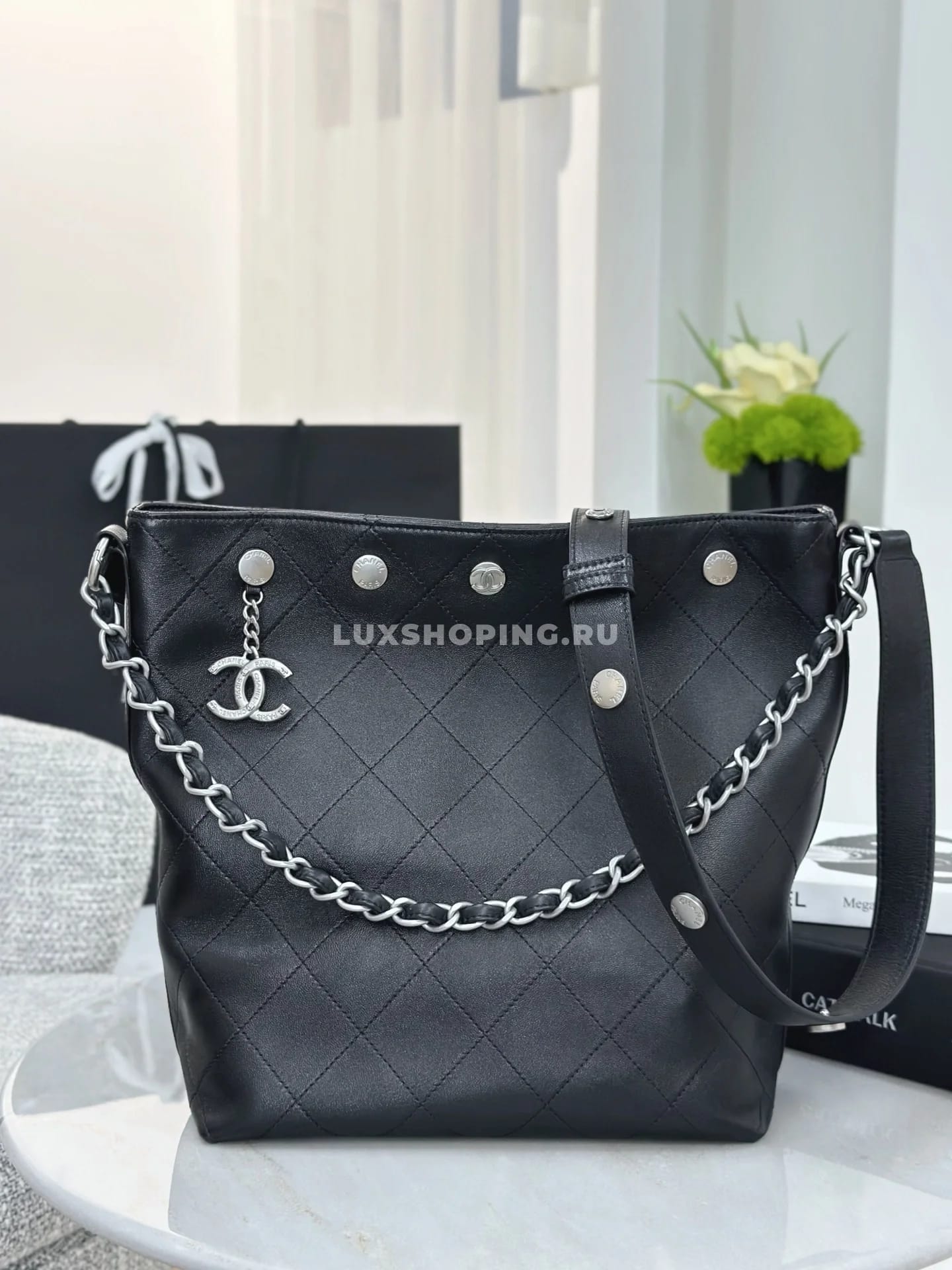 Сумка Chanel 25P Silver Coin Bucket Hobo 28×31×15 см - фото 5
