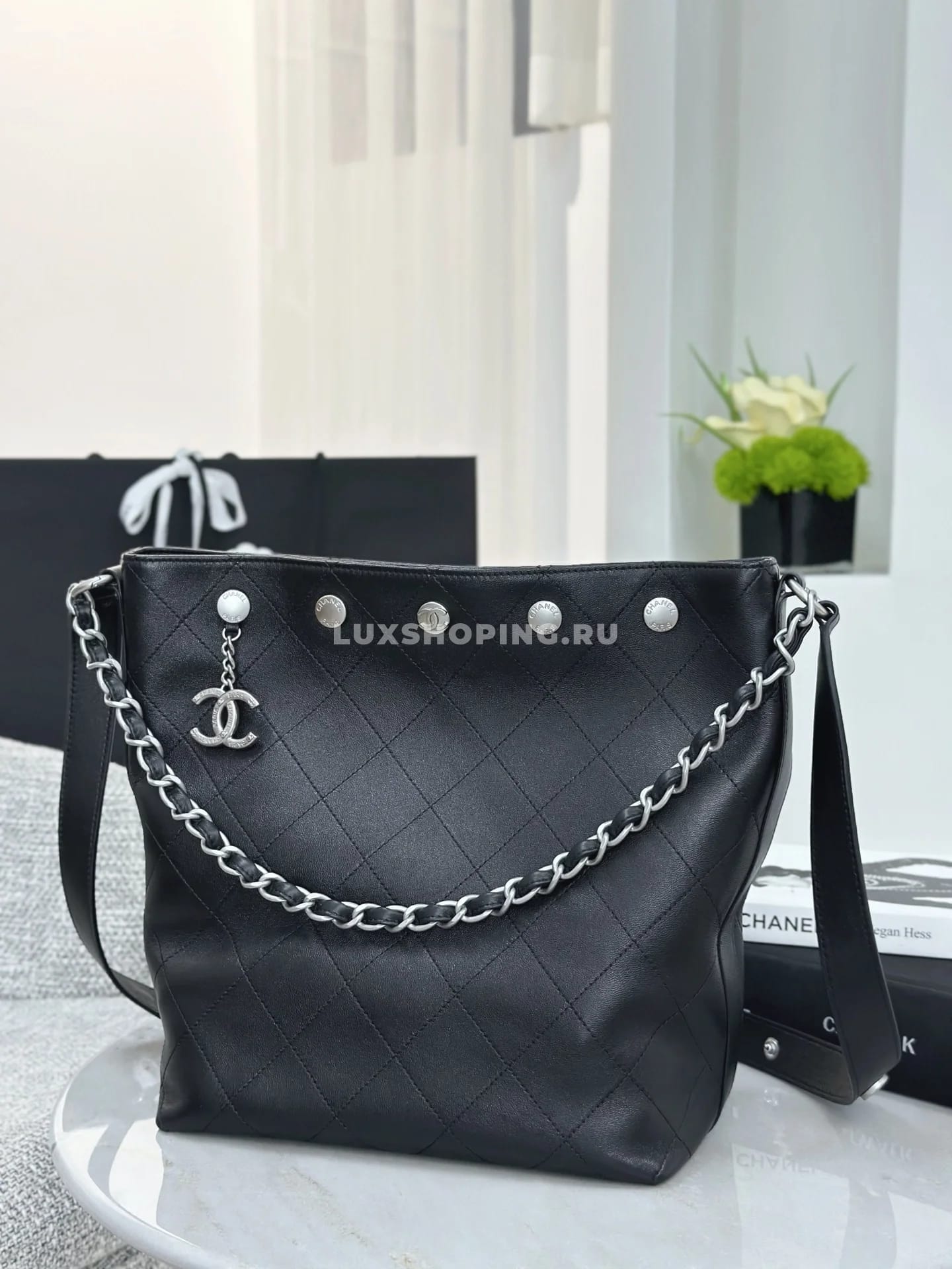 Сумка Chanel 25P Silver Coin Bucket Hobo 28×31×15 см - фото 7