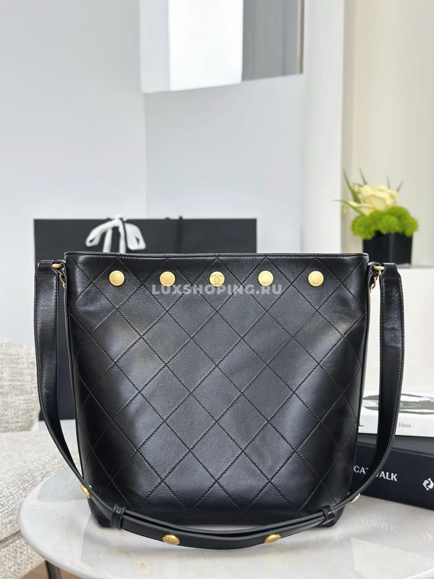 Сумка Chanel 25P Gold Coin Bucket Hobo 28×31×15 см - фото 3