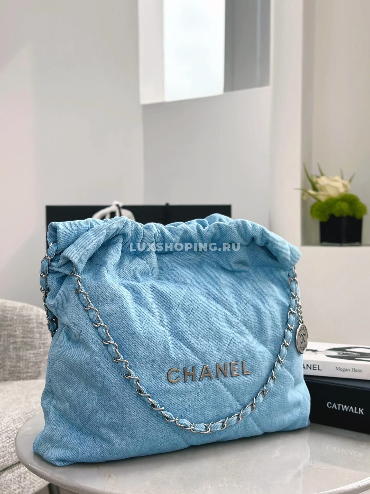 Сумка Chanel 22 джинсовая 39×42×8 см - фото 3
