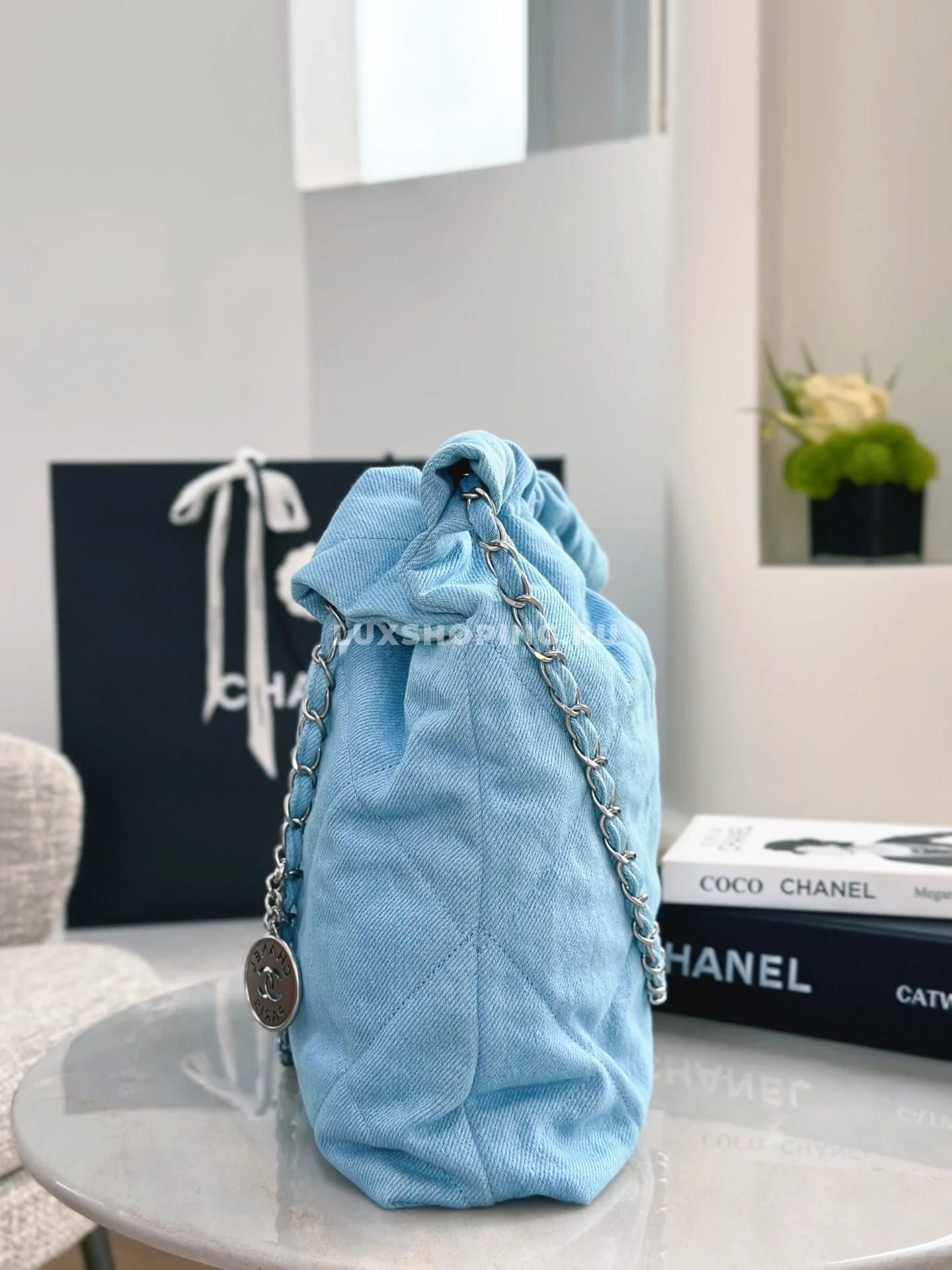 Сумка Chanel 22 джинсовая 39×42×8 см - фото 8