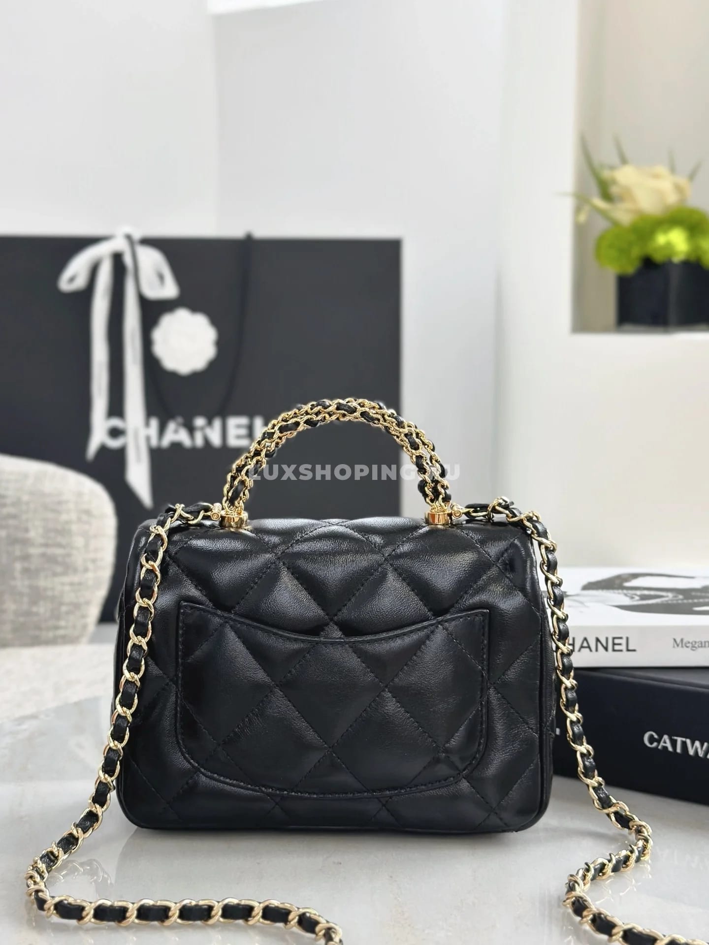Сумка Chanel 24B Handle Flap Bag Square черная 14×19×8,5 см - фото 3