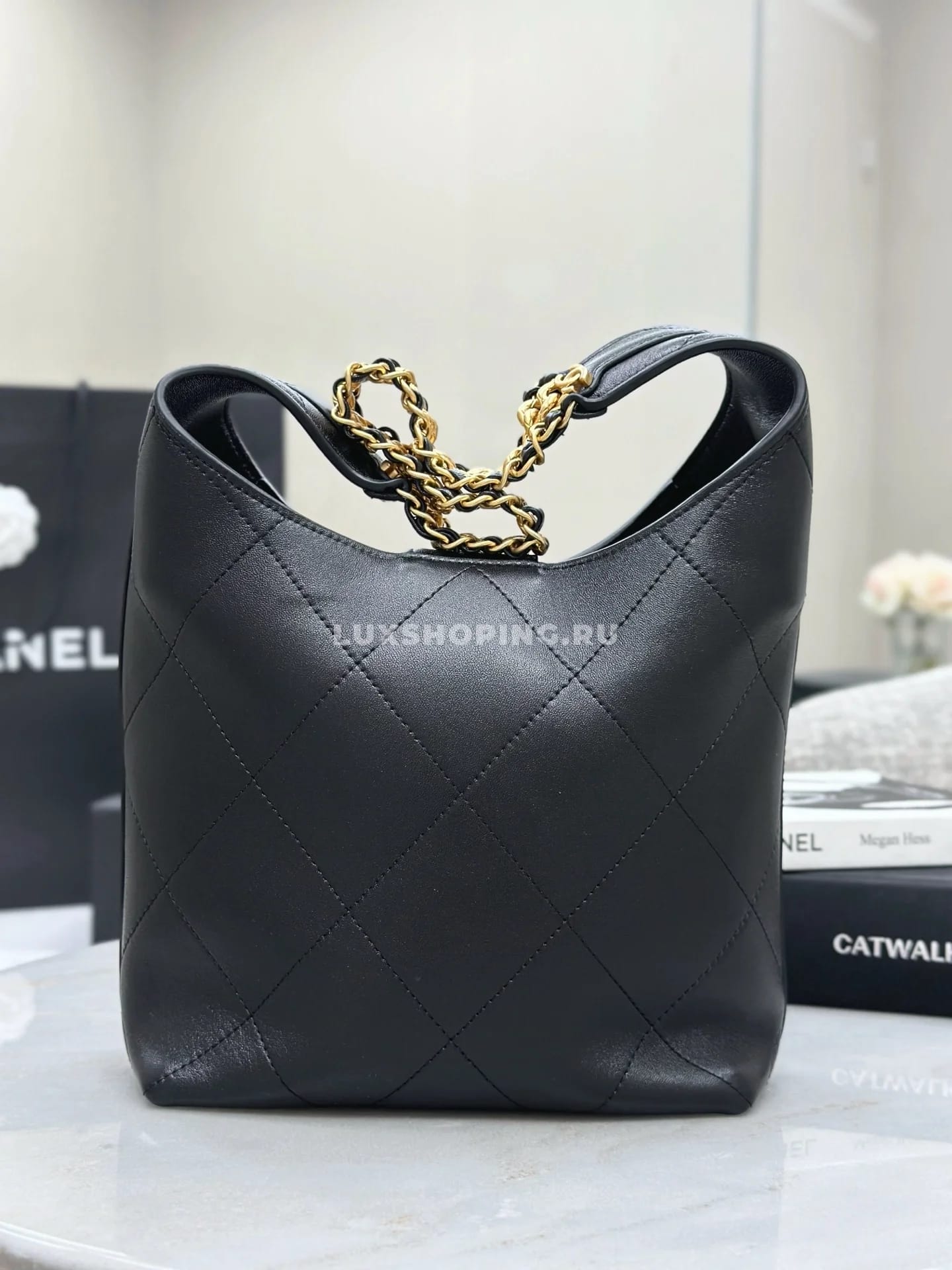 Сумка Chanel 25P Hobo черная  30×35×14 см - фото 4