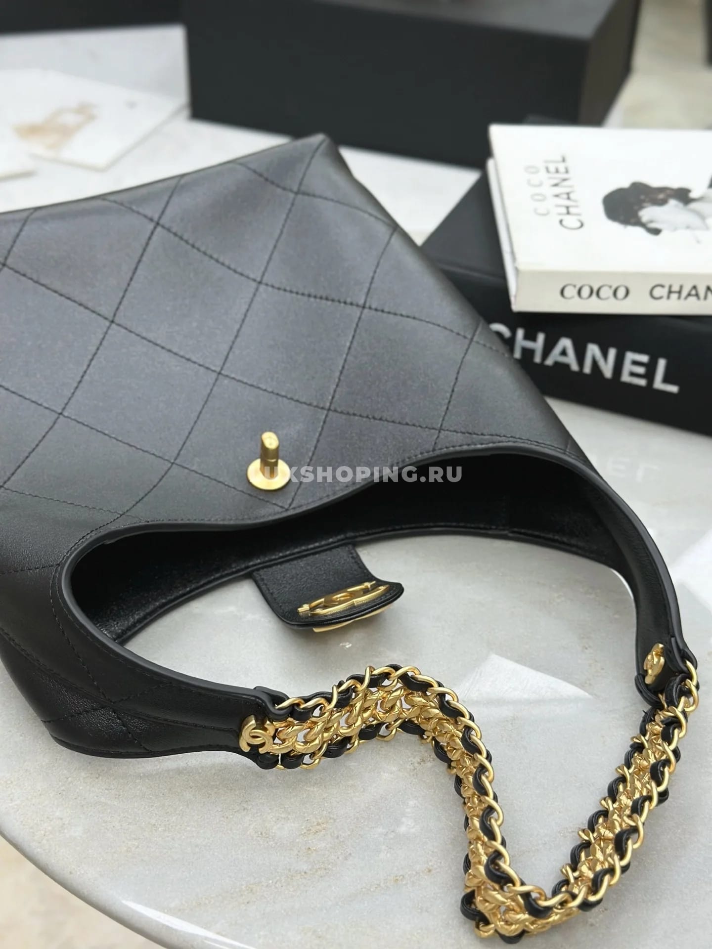 Сумка Chanel 25P Hobo черная  30×35×14 см - фото 8
