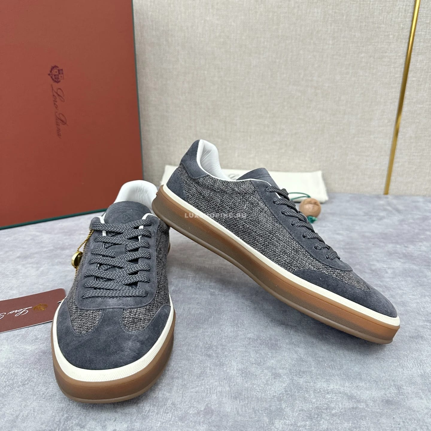 Кеды Loro Piana Trainer Sneakers серые - фото 2