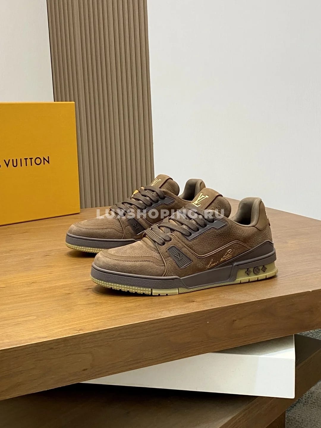 Мужские кроссовки Louis Vuitton Trainer коричневые - фото 2