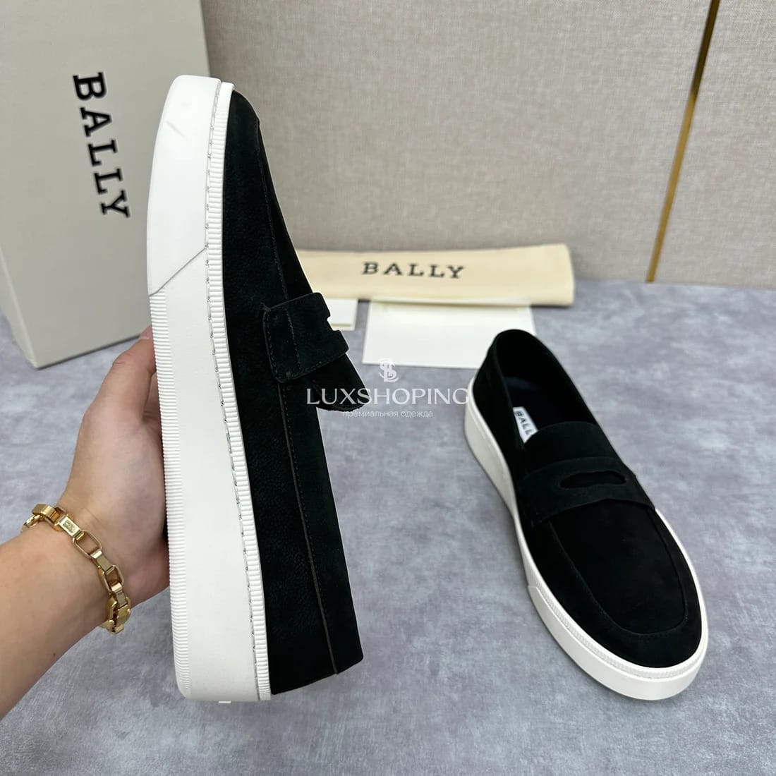 Слипоны Bally мужские черные на белой подошве - фото 7