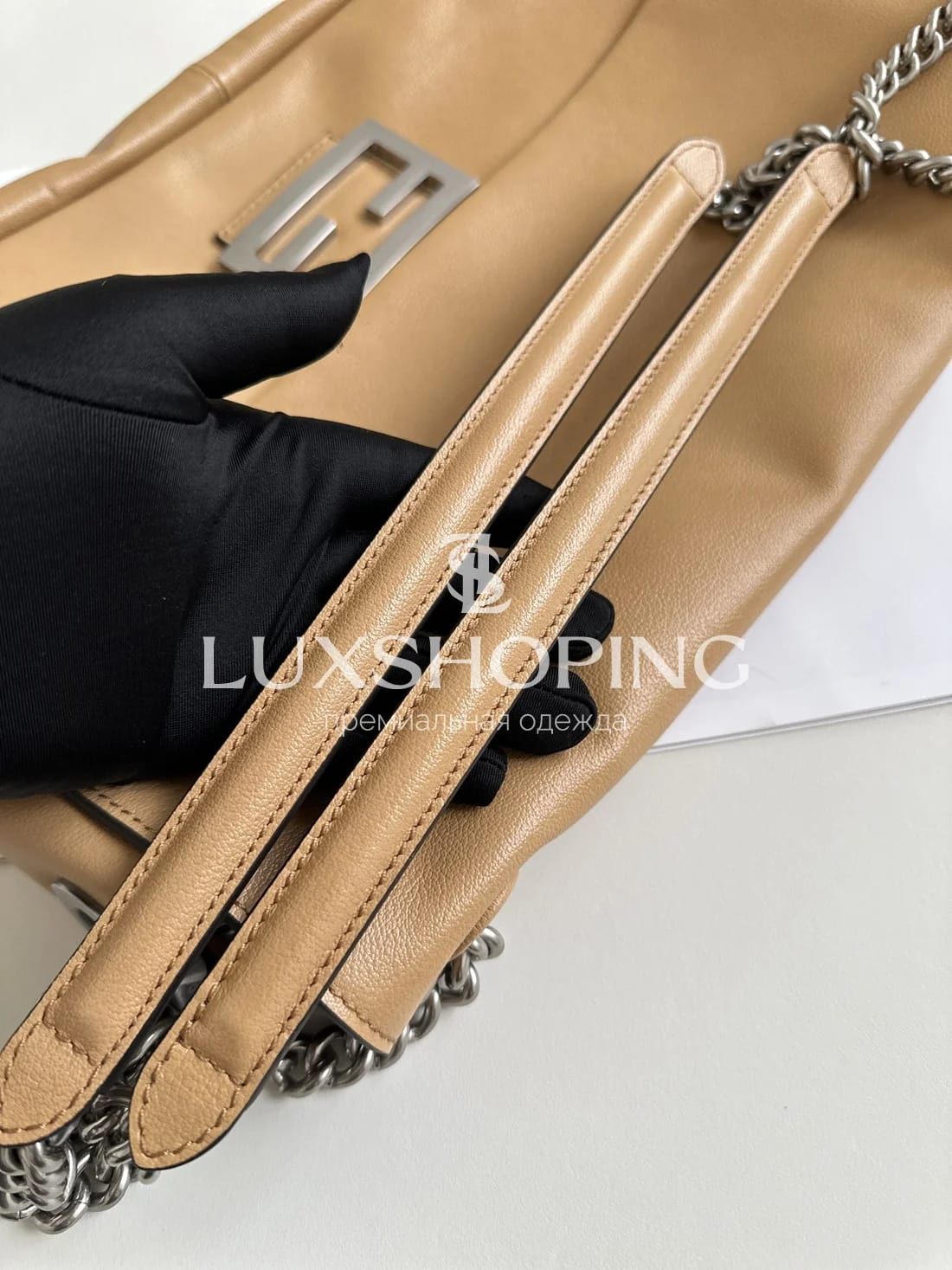 Сумка Fendi Baguette большая коричневая 40×7×18.5 см - фото 9