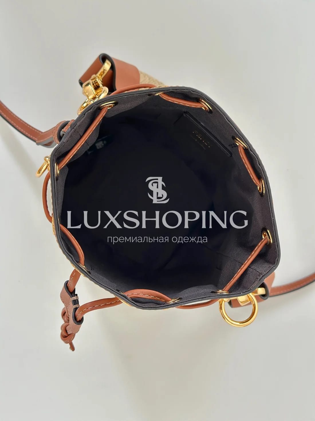 Сумка Fendi мини-ведерко песочная 12×18×10 см - фото 10