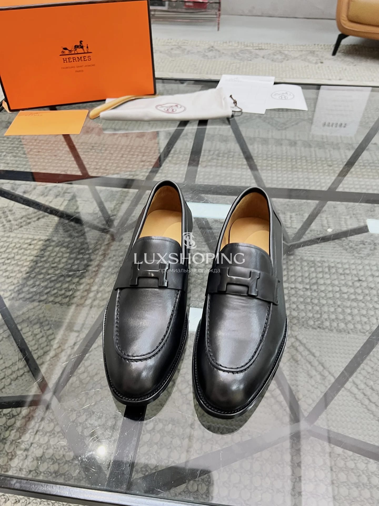 Чёрные лоферы Hermès из гладкой кожи - фото 2