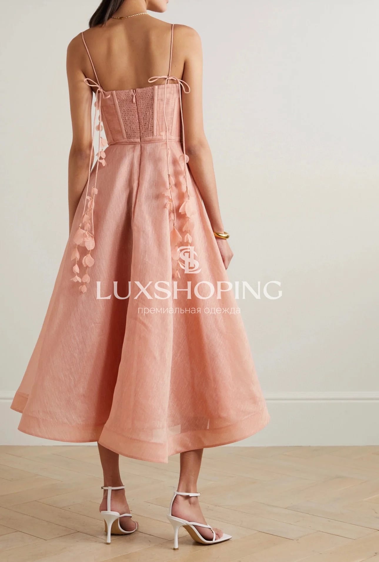 Платье Zimmermann "Natura Corset Dress" — персиковое миди из льна и шелка с корсетным лифом - фото 3