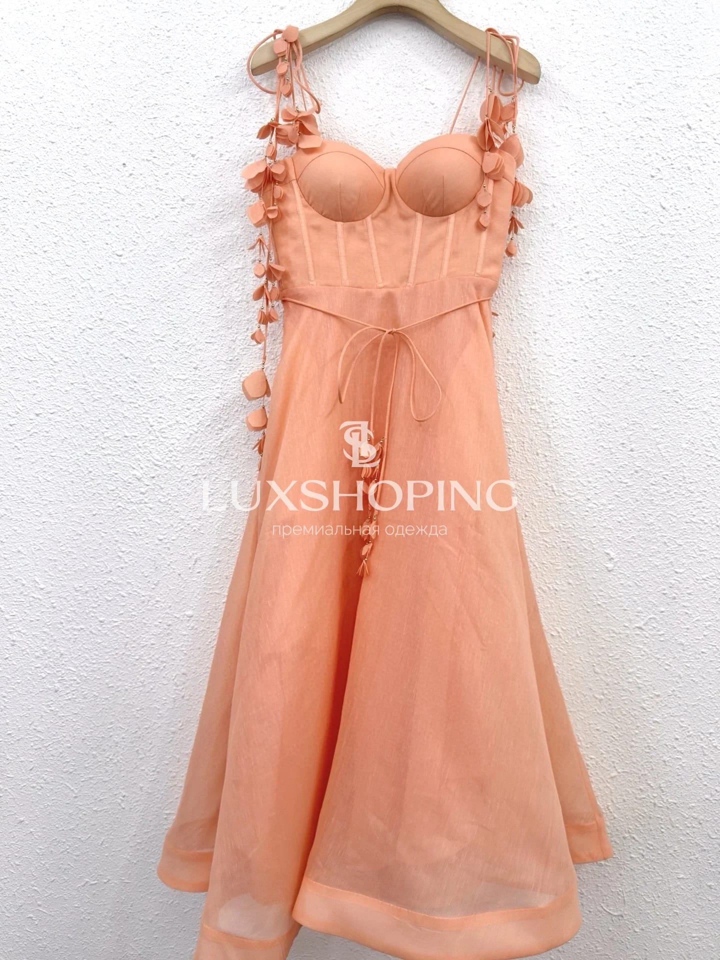 Платье Zimmermann "Natura Corset Dress" — персиковое миди из льна и шелка с корсетным лифом - фото 6