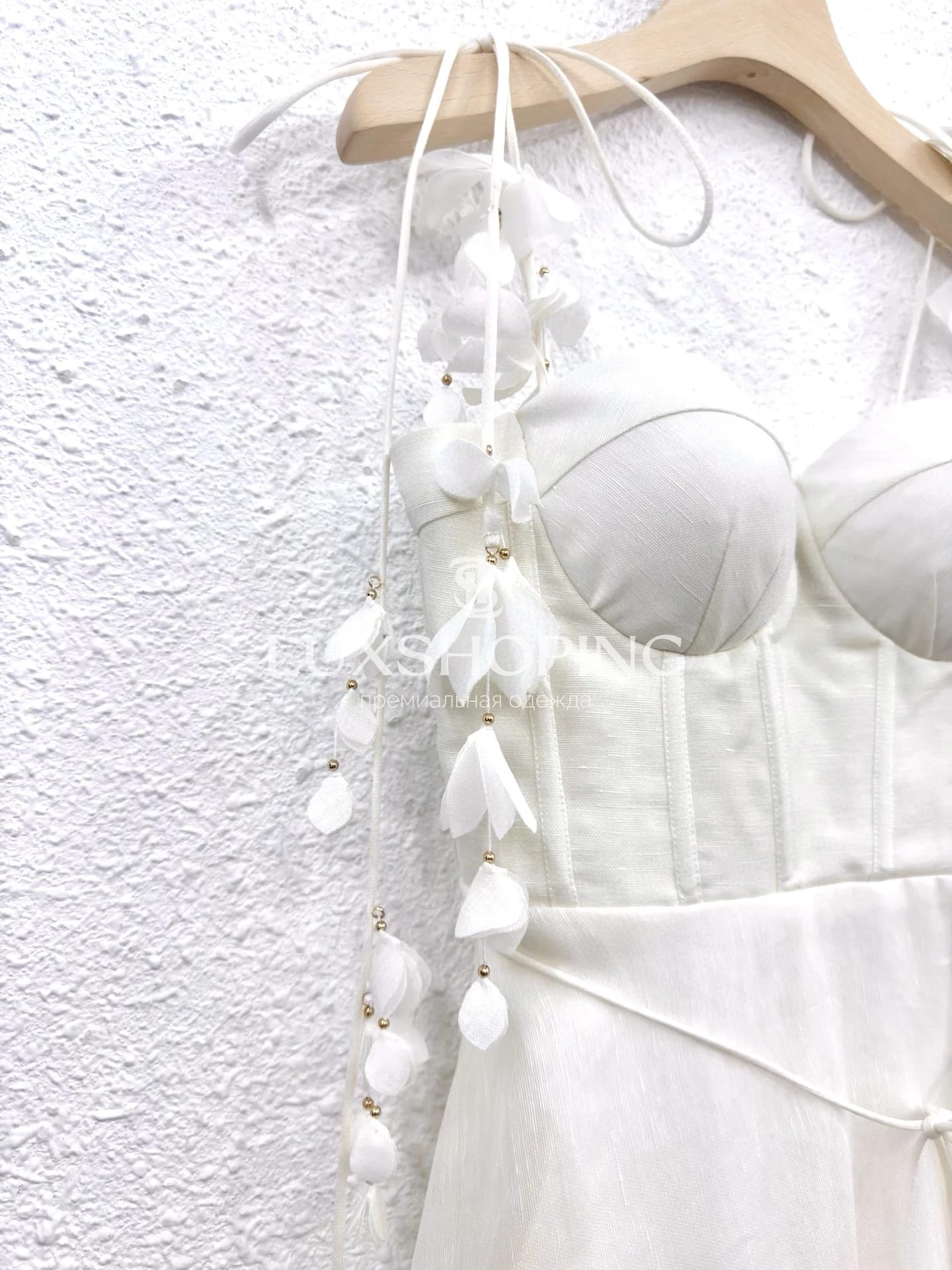 Платье Zimmermann "Natura Corset Dress" — белоснежное миди из льна и шелка с корсетным лифом - фото 14