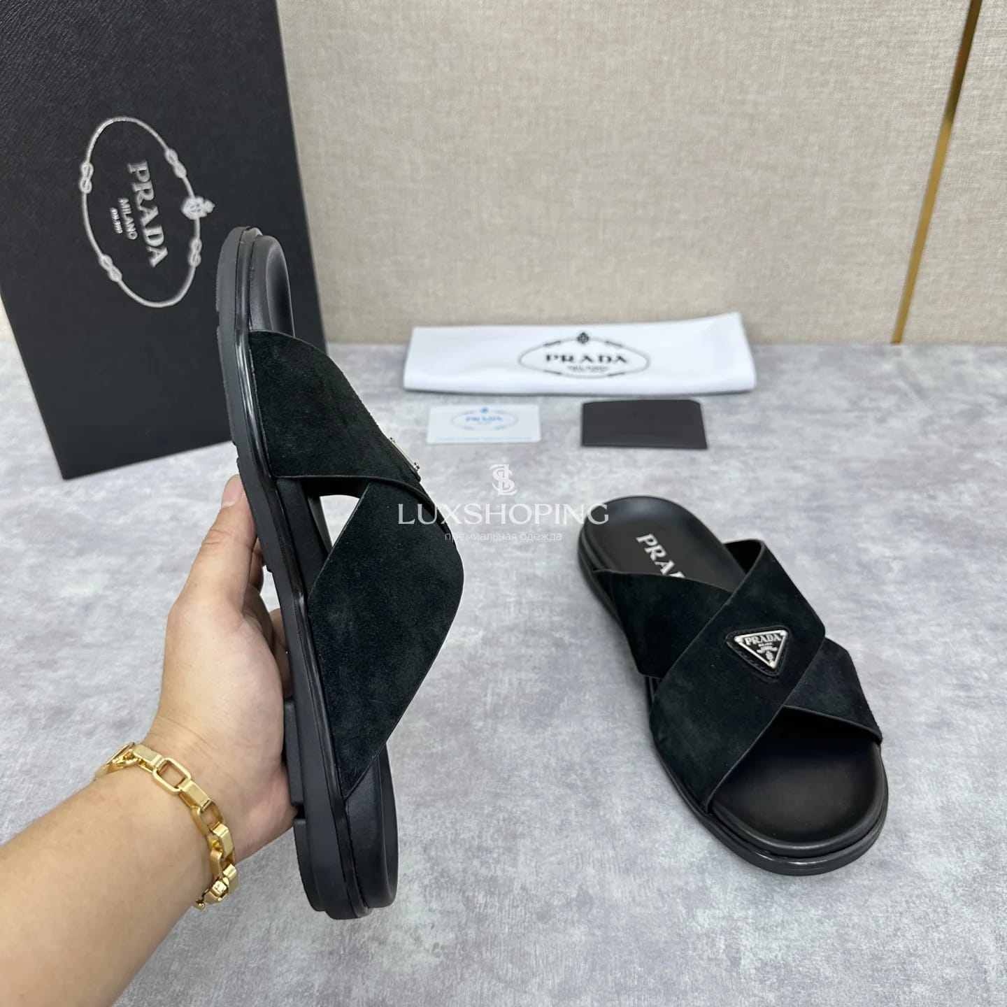 Тапочки Prada Чёрная Овчина - фото 5