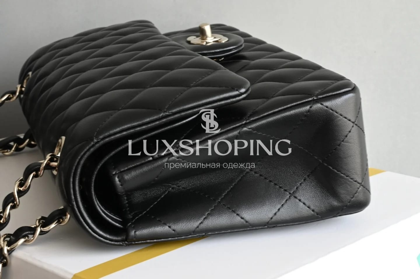 Сумка Chanel 25S Classic Flap среднего размера 15.5×25.5×6.5 см - фото 2