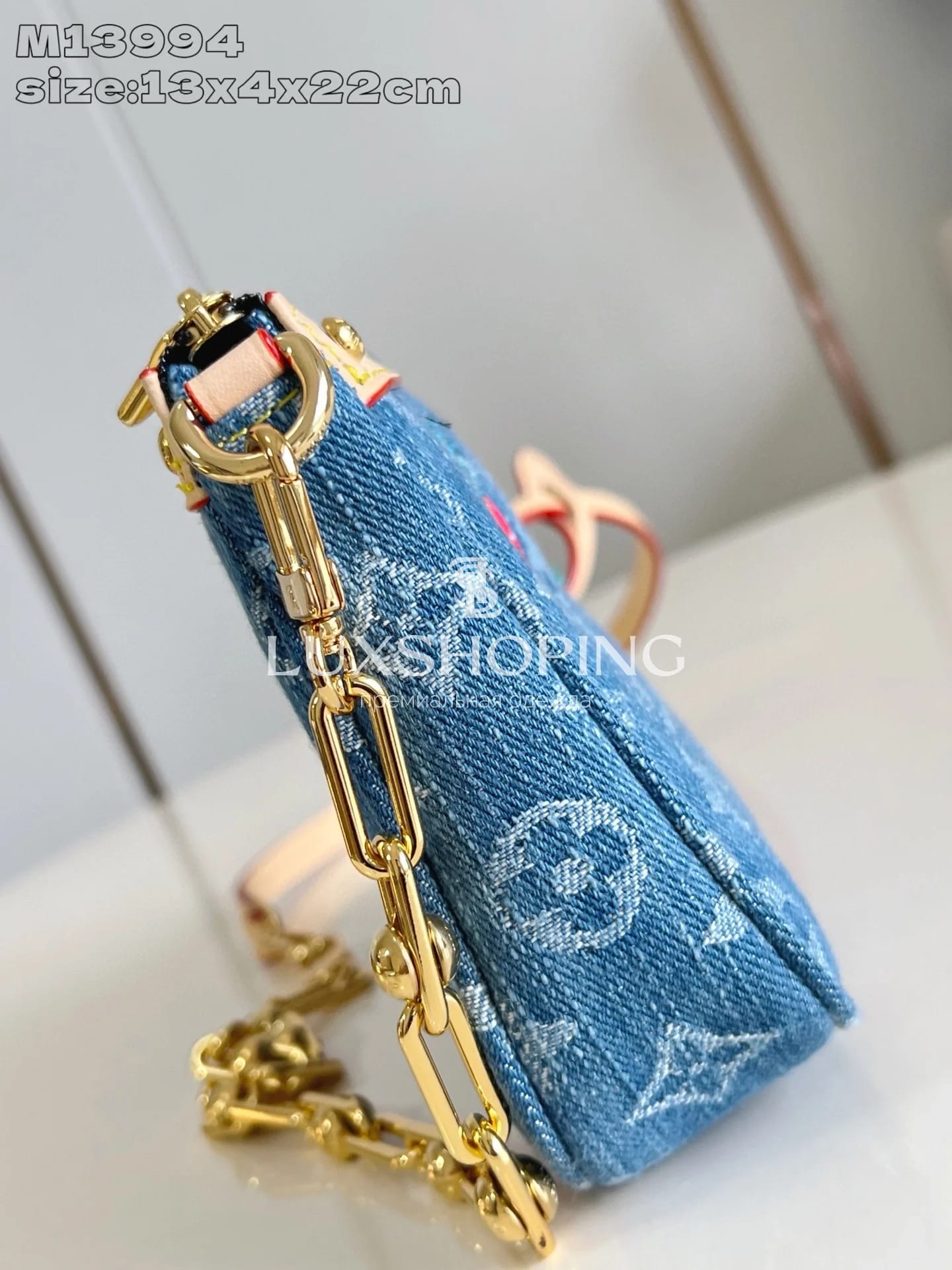 Сумка Pochette Accessoires Louis Vuitton x Takashi Murakami, джинсовая с вишневой вышивкой - фото 5