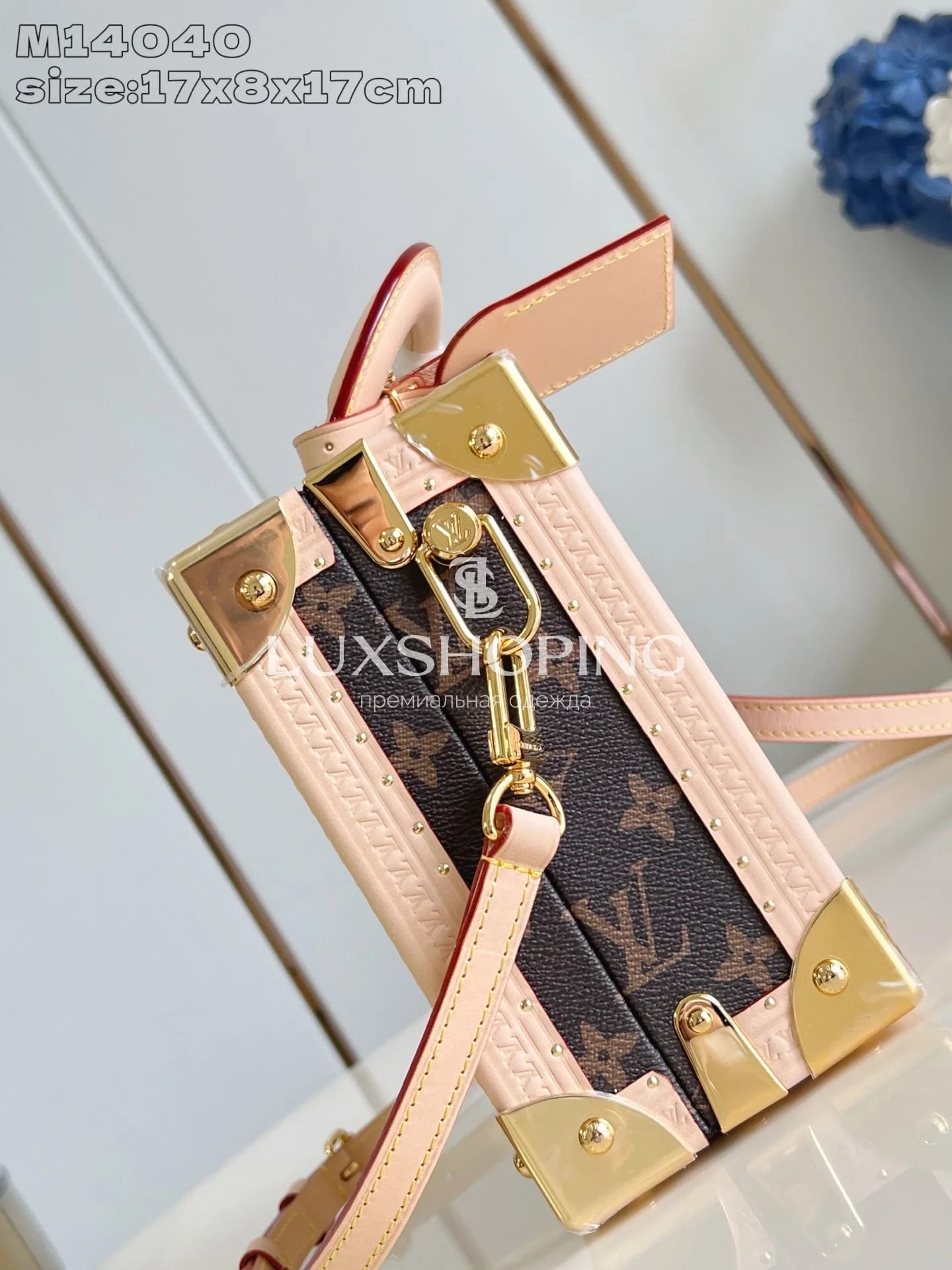 Сумка Louis Vuitton Mini Square Trunk Cherry Edition 17 x 8 x 17 см - фото 6