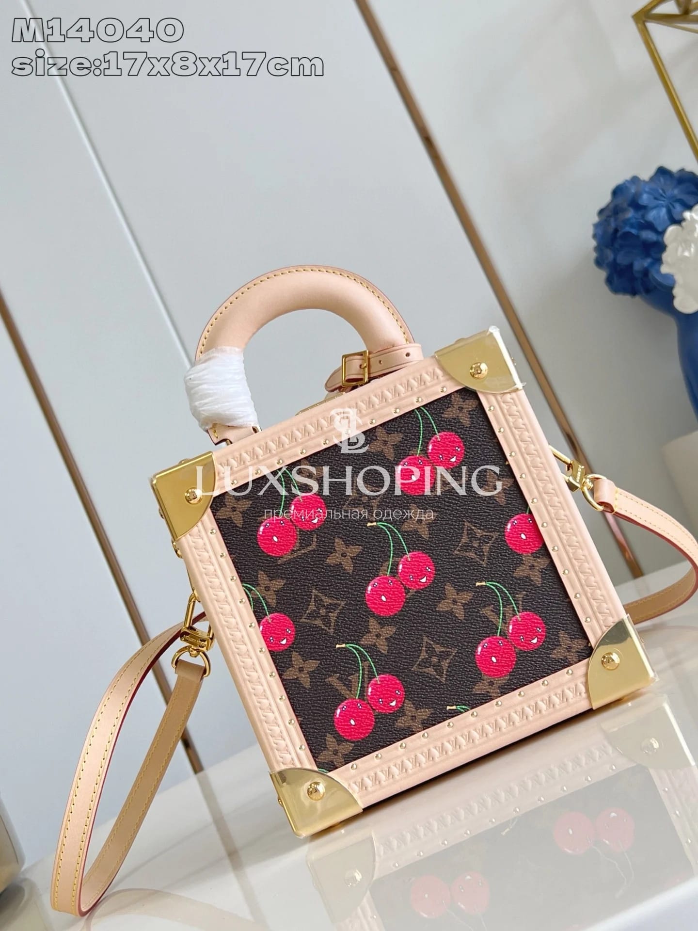 Сумка Louis Vuitton Mini Square Trunk Cherry Edition 17 x 8 x 17 см - фото 7