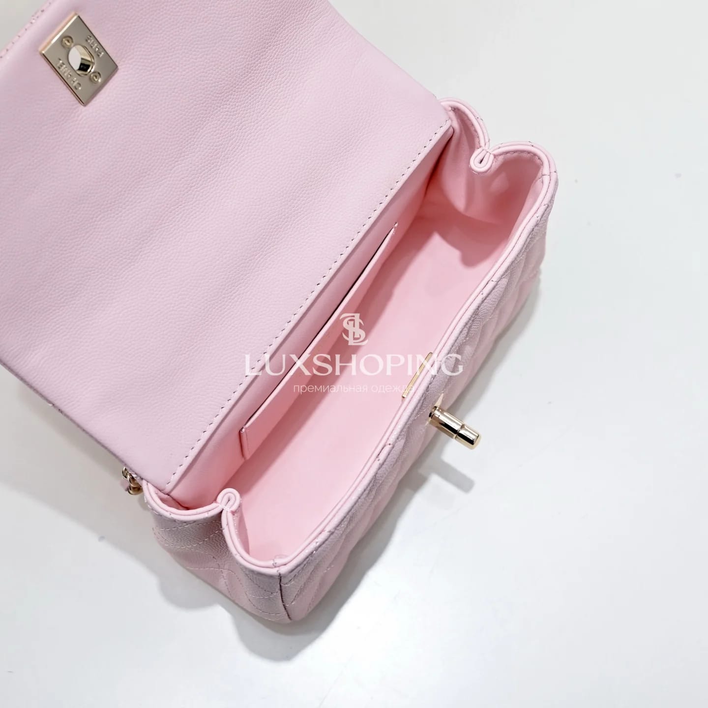 CHANEL Сумка 25S Coco Crush Handle в нежном-розовом цвете 11.5 × 18 × 7 см  (Small) - фото 6