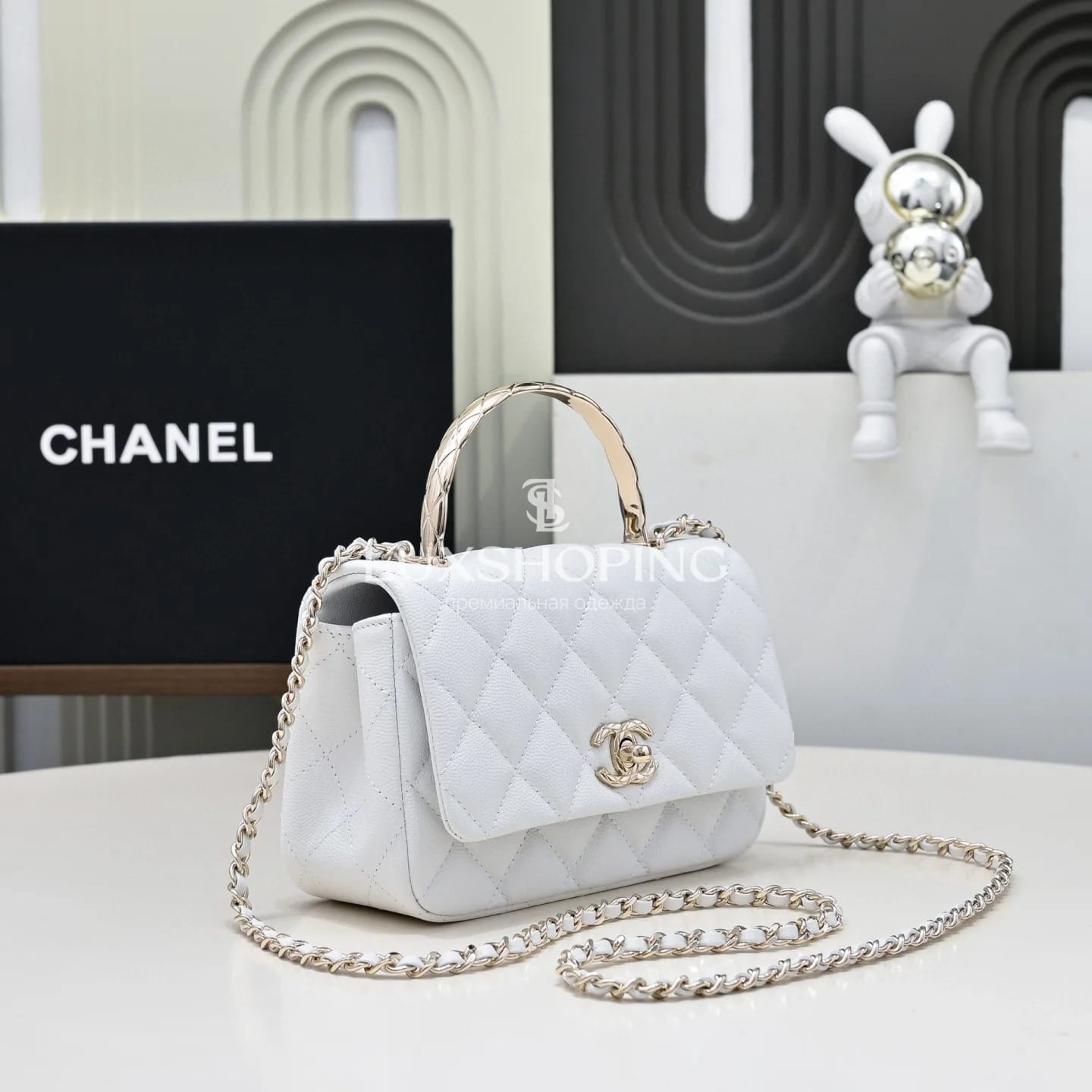 CHANEL Сумка 25S Coco Crush Handle в белом цвете 11.5 × 18 × 7 см  (Small) - фото 5