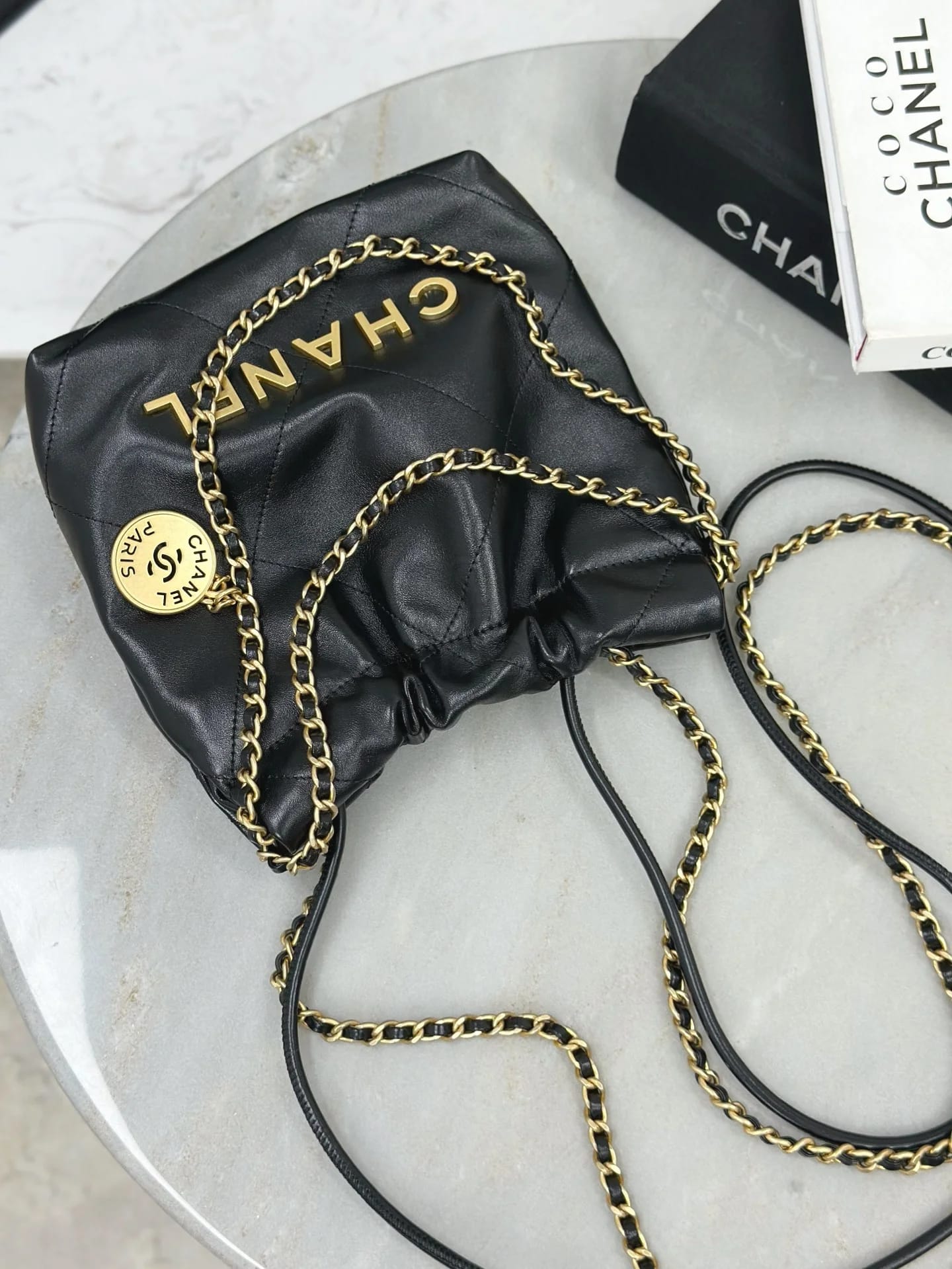 Сумка Chanel мешок мини 20х19х6 см - фото 8