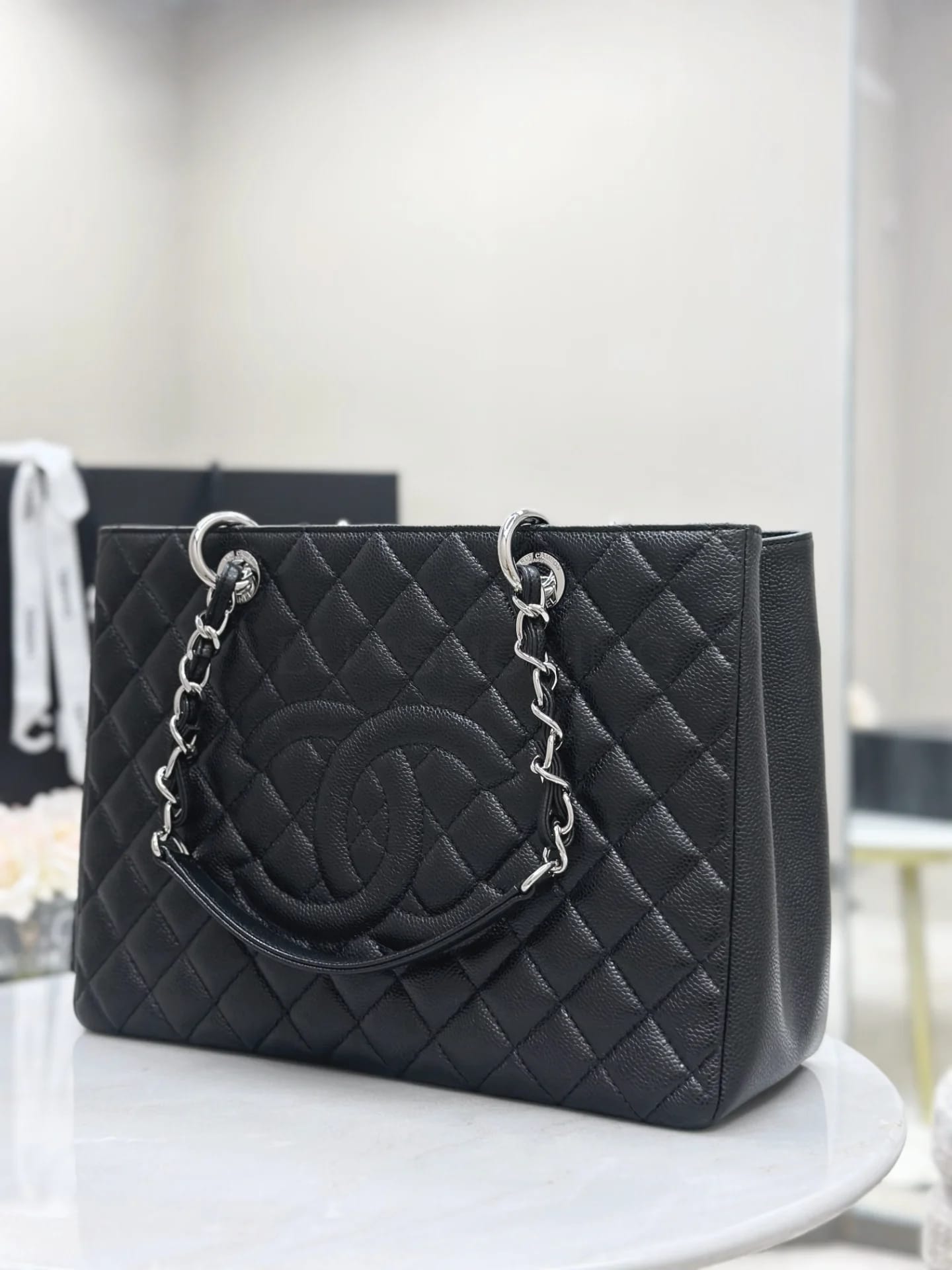 Сумка Chanel Grand Shopping Tote 34х25х13 см черная серебро - фото 4