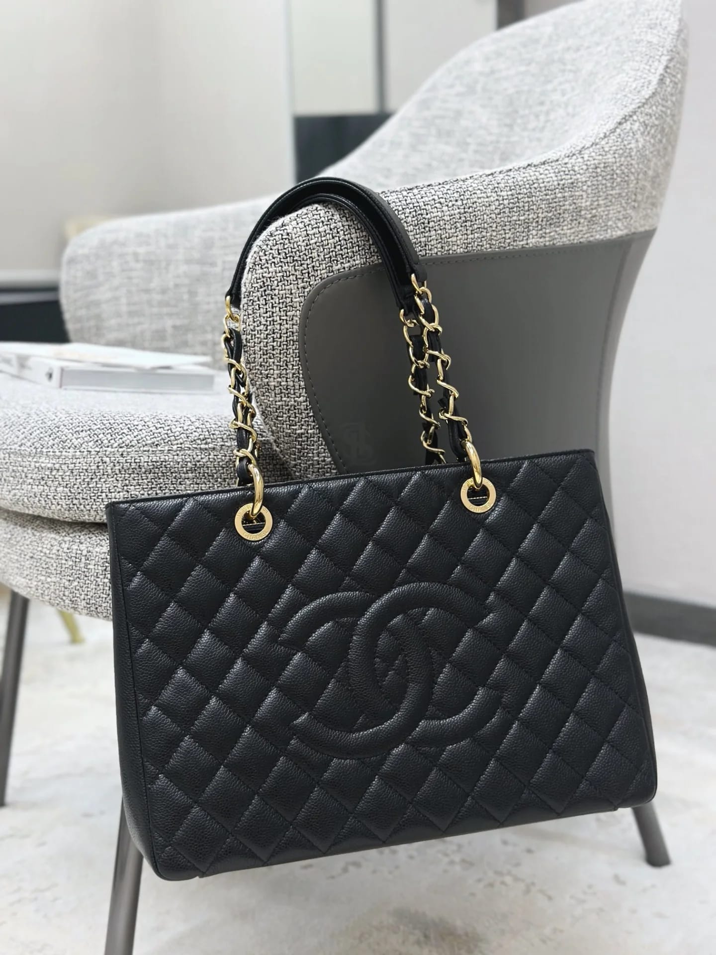 Сумка Chanel Grand Shopping Tote 34х25х13 см черная золото - фото 5