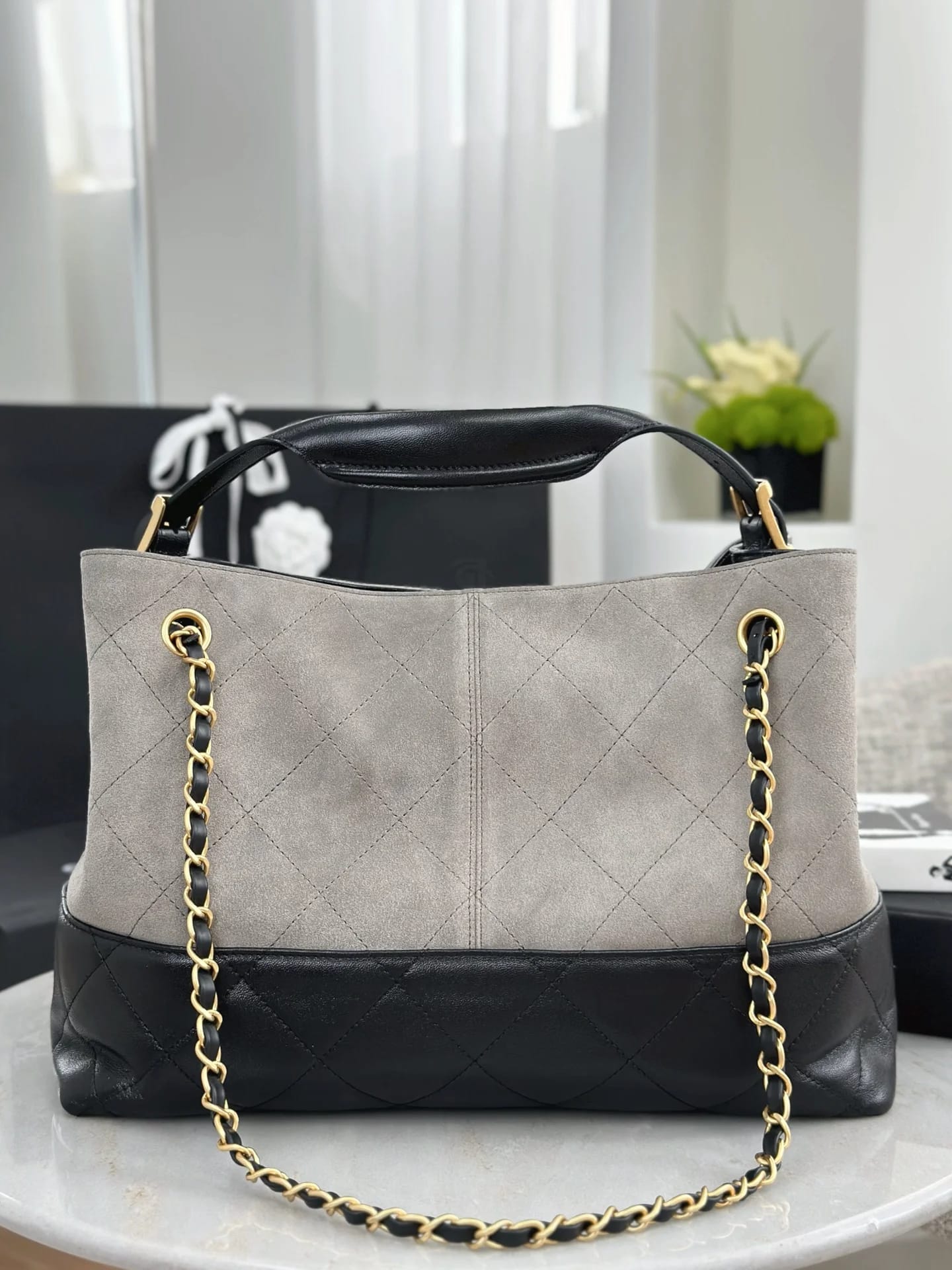 Сумка Chanel 25A высокий шопер 24х36х14 см бежевый - фото 4