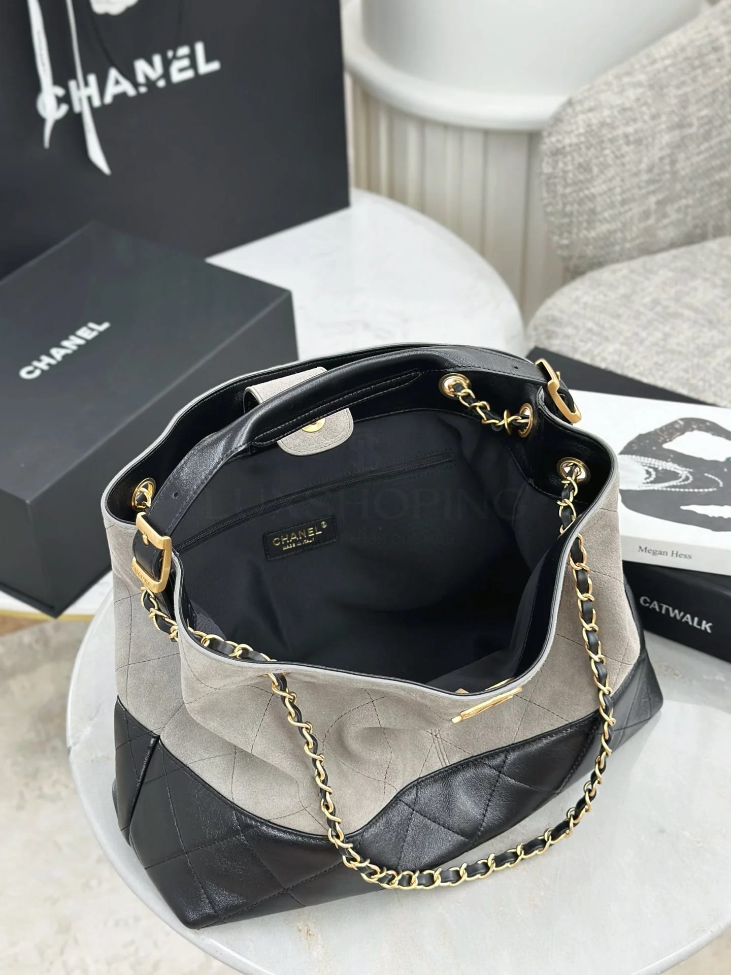 Сумка Chanel 25A высокий шопер 24х36х14 см бежевый - фото 8
