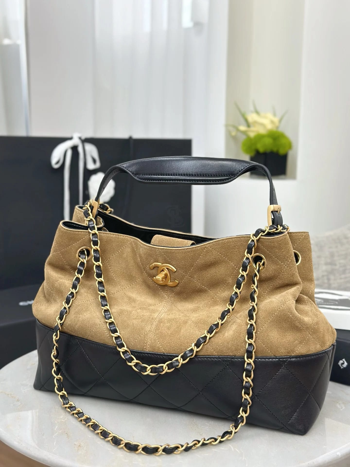 Сумка Chanel 25A высокий шопер 24х36х14 см коричневый - фото 4