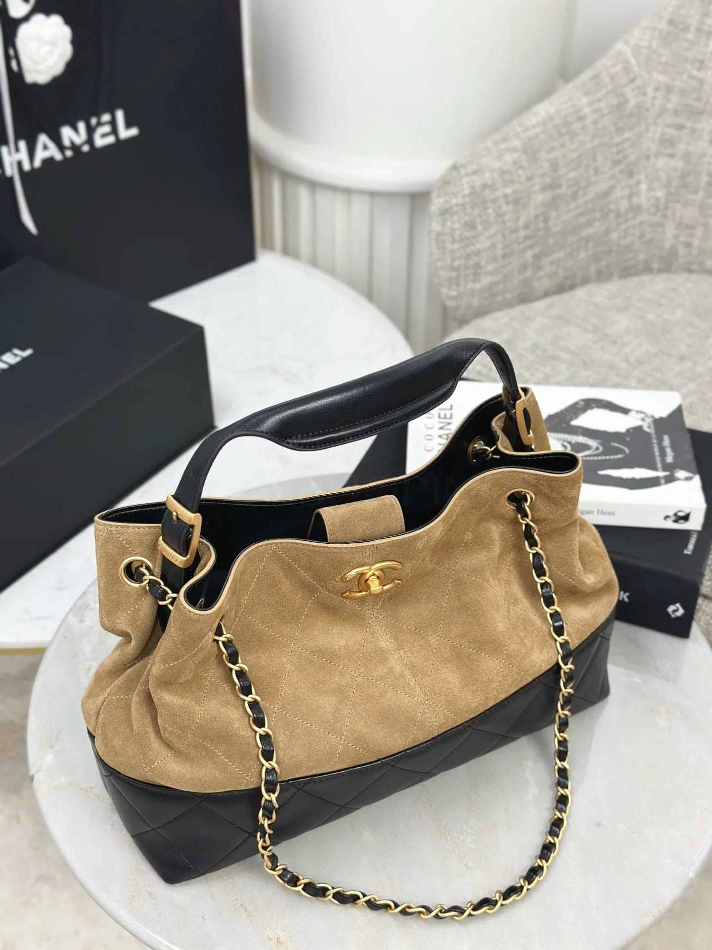 Сумка Chanel 25A высокий шопер 24х36х14 см коричневый - фото 8