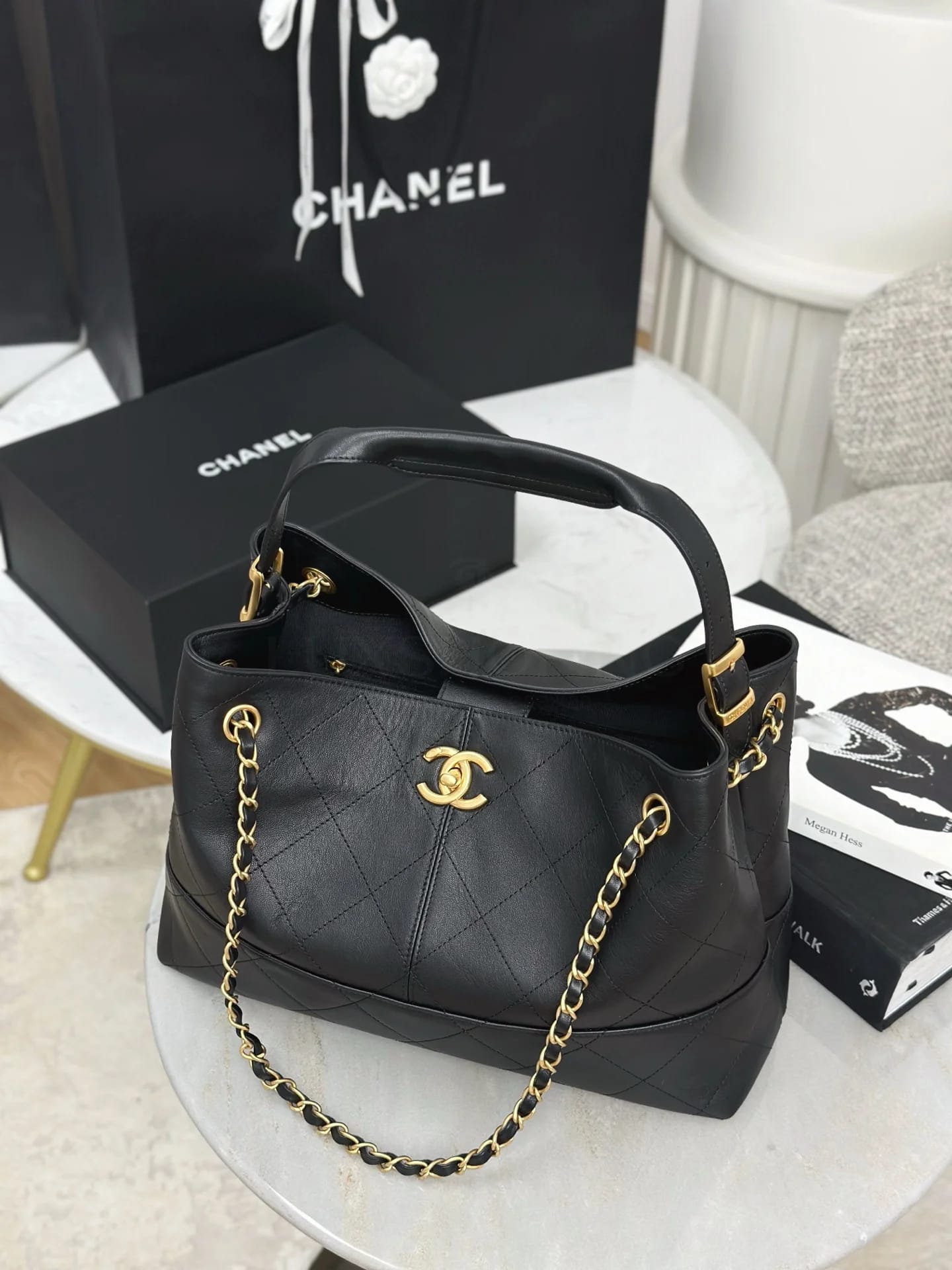 Сумка Chanel 25A Hobo шопер 24х36х14 см - фото 7