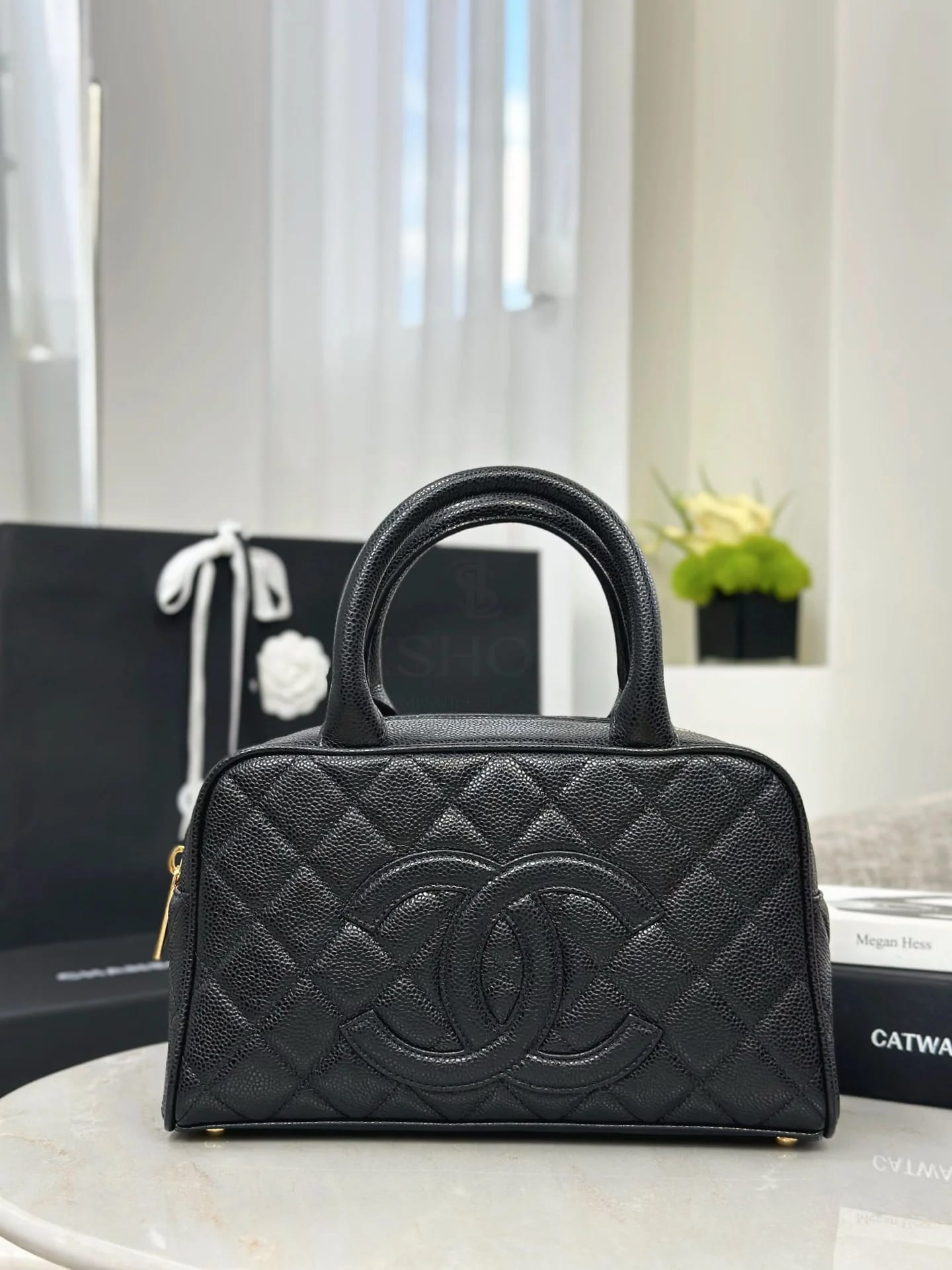 Сумка Chanel икорная кожа Боулинг-сумка 25х15х7 см - фото 2