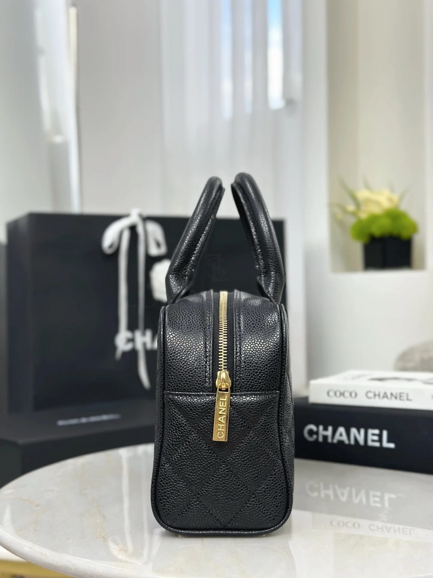 Сумка Chanel икорная кожа Боулинг-сумка 25х15х7 см - фото 5
