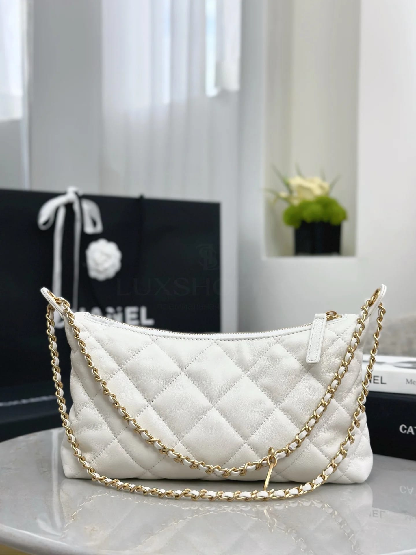Сумка Chanel 25SS Hobo белая 17х26х8 см - фото 4