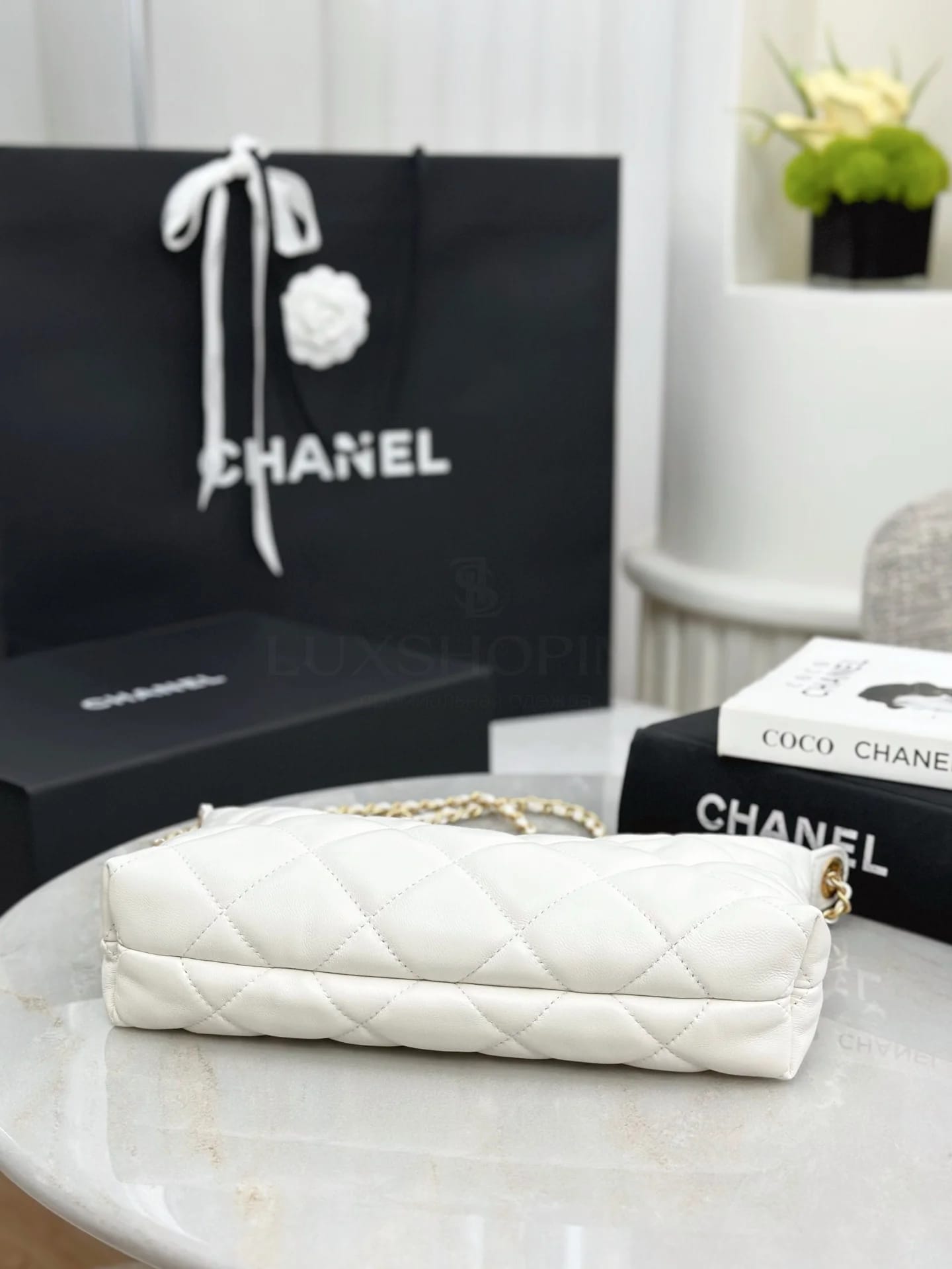 Сумка Chanel 25SS Hobo белая 17х26х8 см - фото 6
