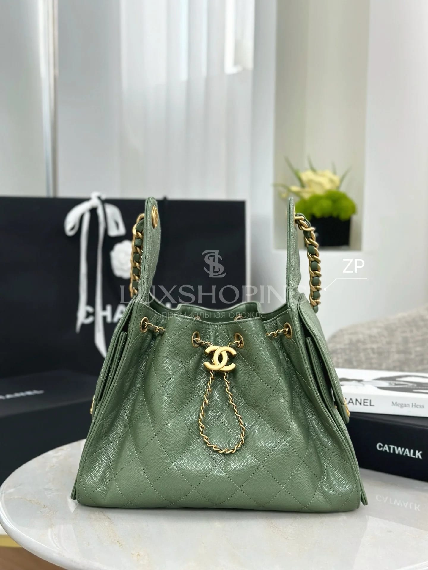 CHANEL 25C сумка-хобо 30×26×14 см зеленая - фото 4