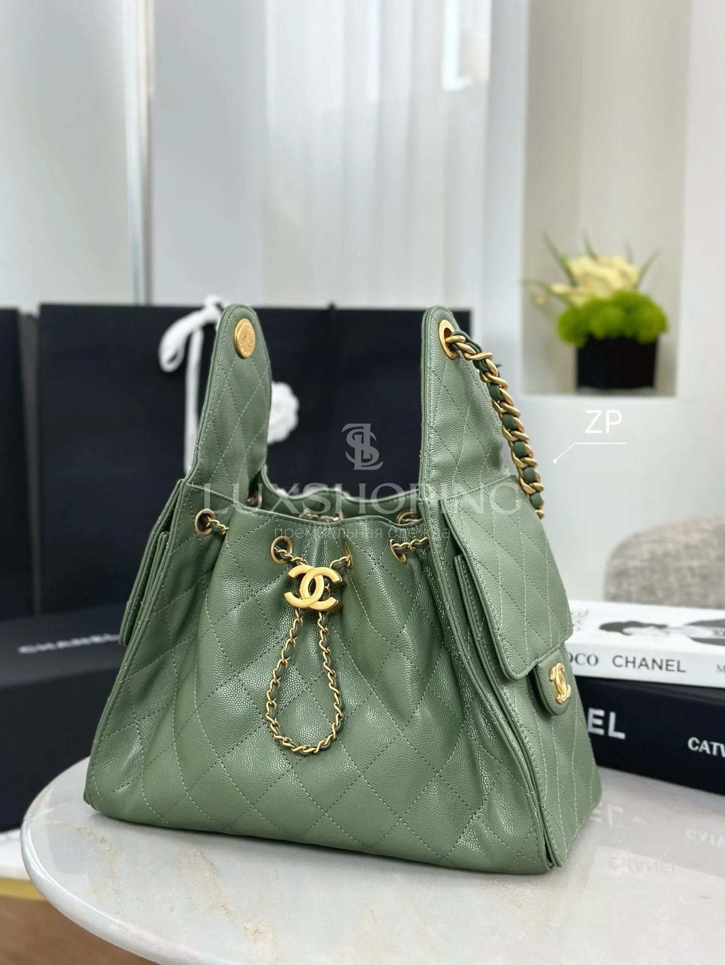 CHANEL 25C сумка-хобо 30×26×14 см зеленая - фото 6