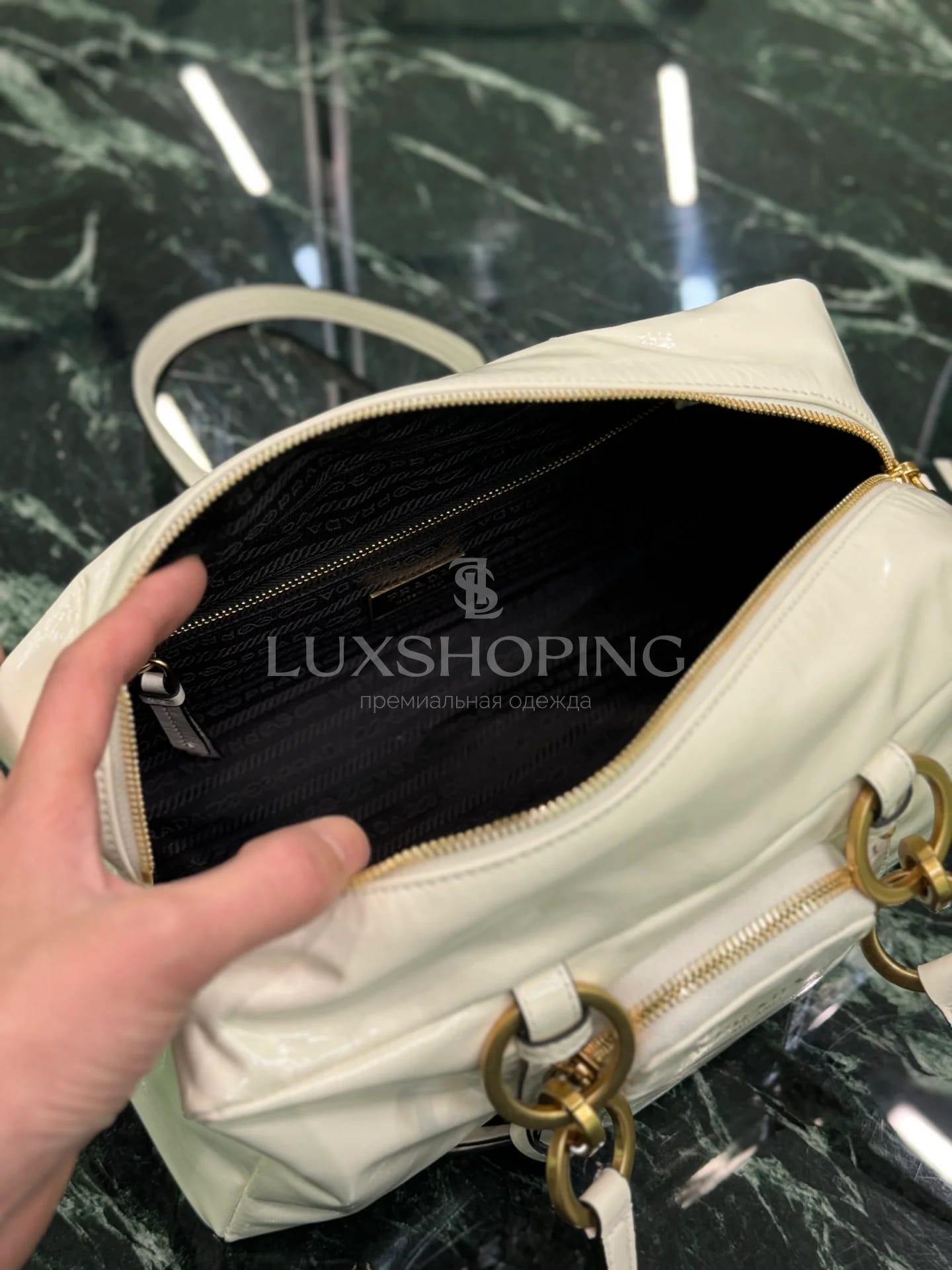 Сумка Prada 30×14×13.5 см белая - фото 9