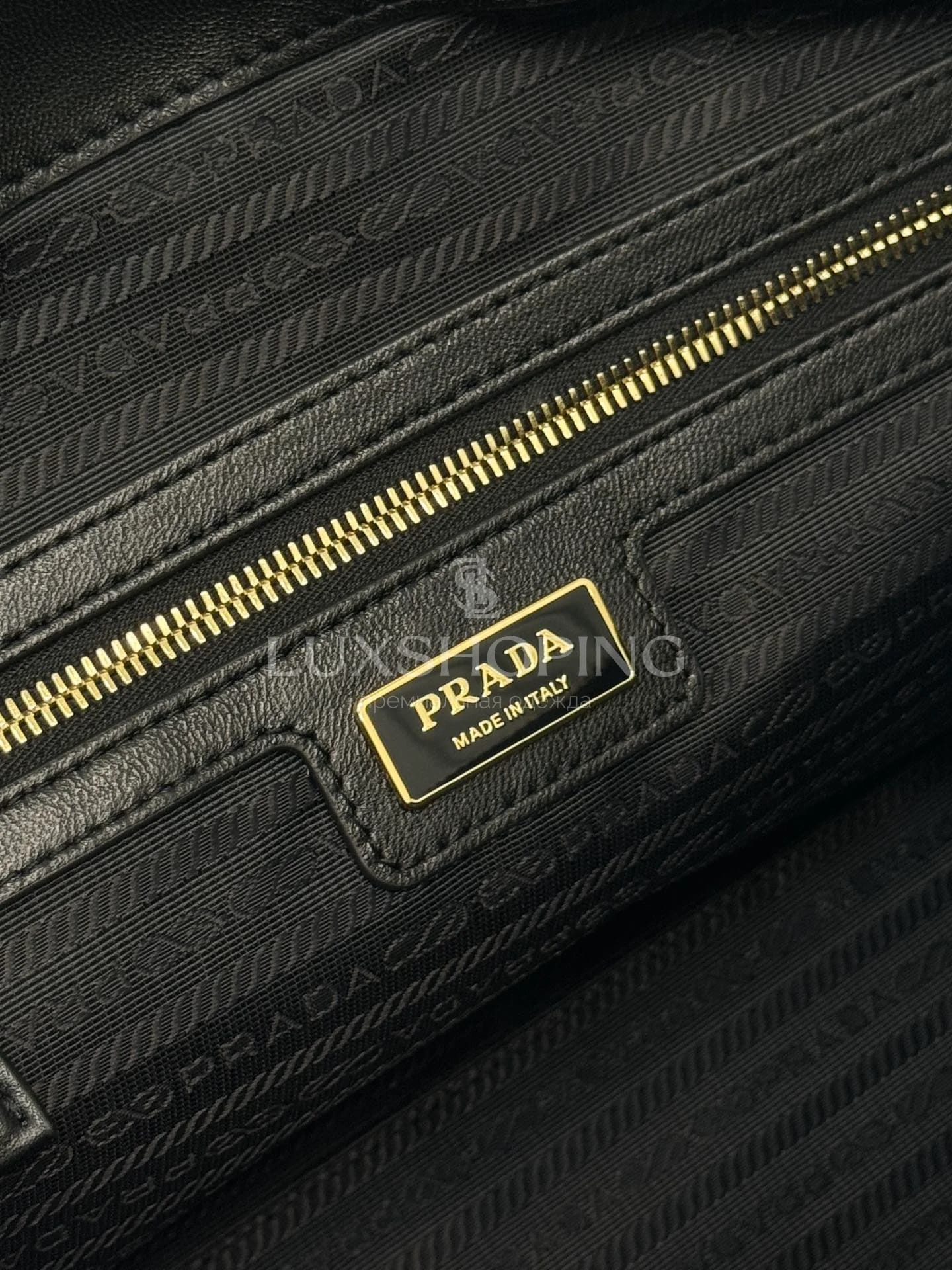 Сумка Prada Re-Edition 1995 35×21.5×10 см черная - фото 10