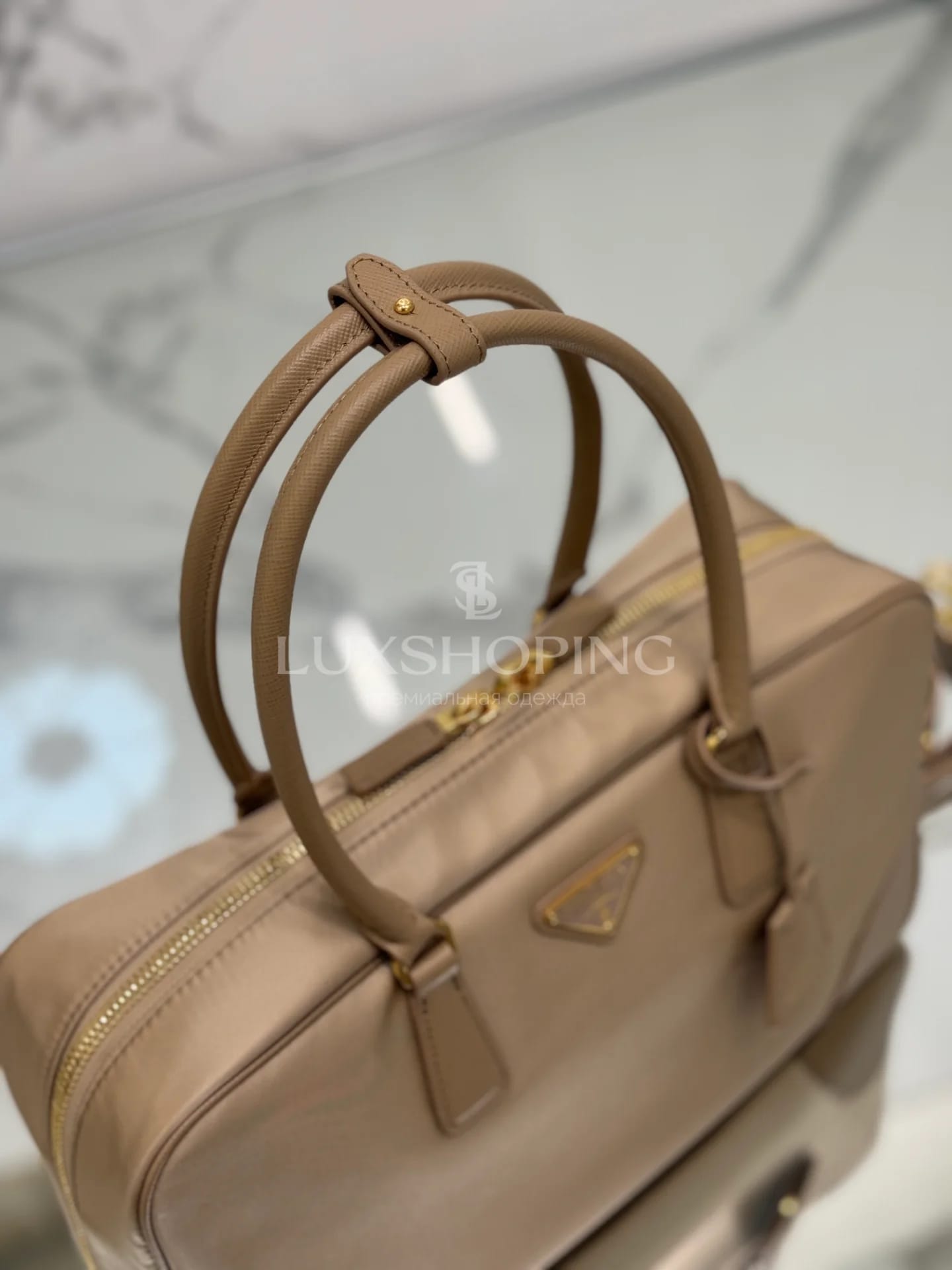 Сумка Prada Re-Edition 1995 35×21.5×10 см бежевая - фото 7