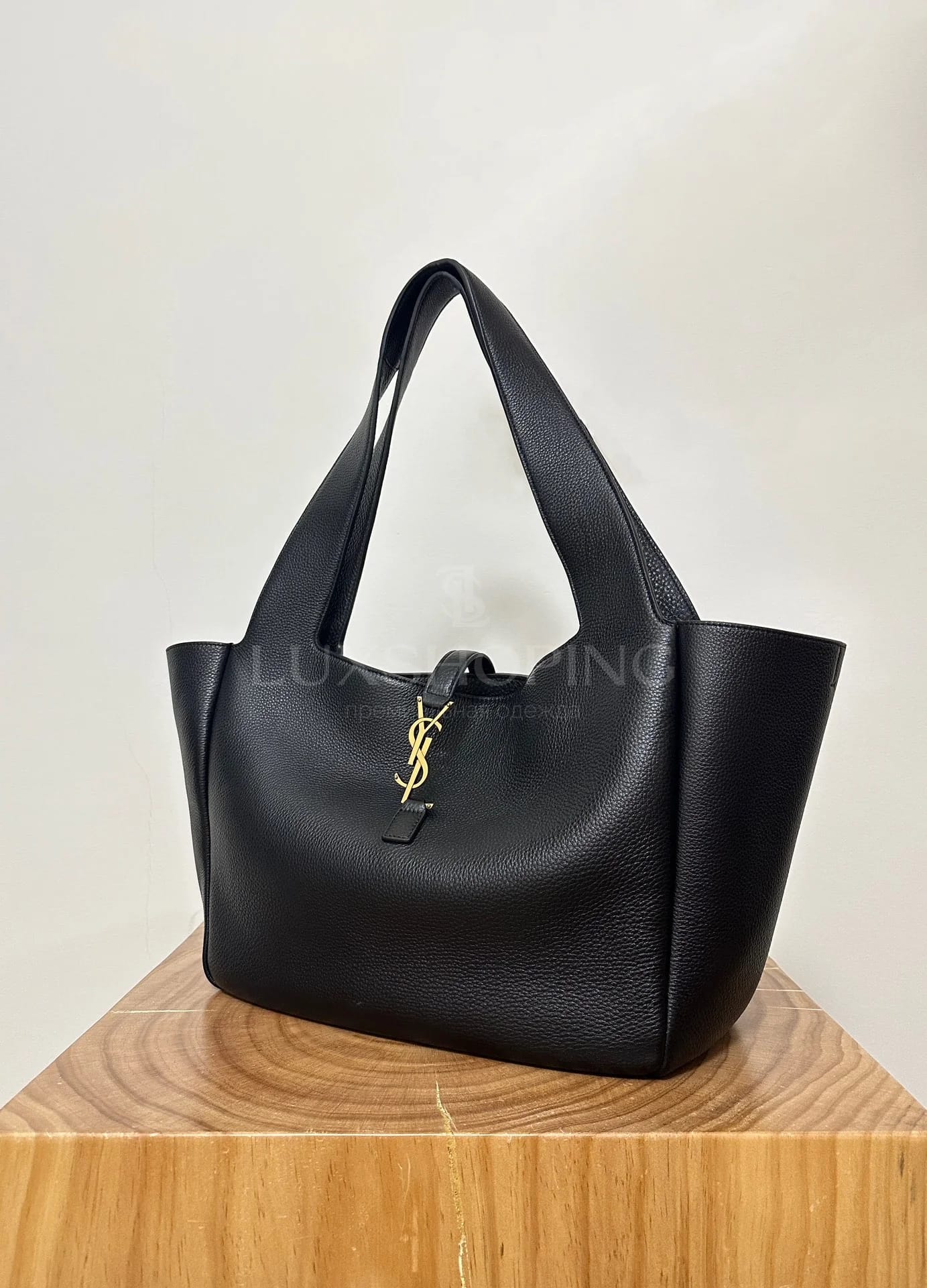 Сумка Saint Laurent BEA 50x32x28x18 cm черная - фото 3