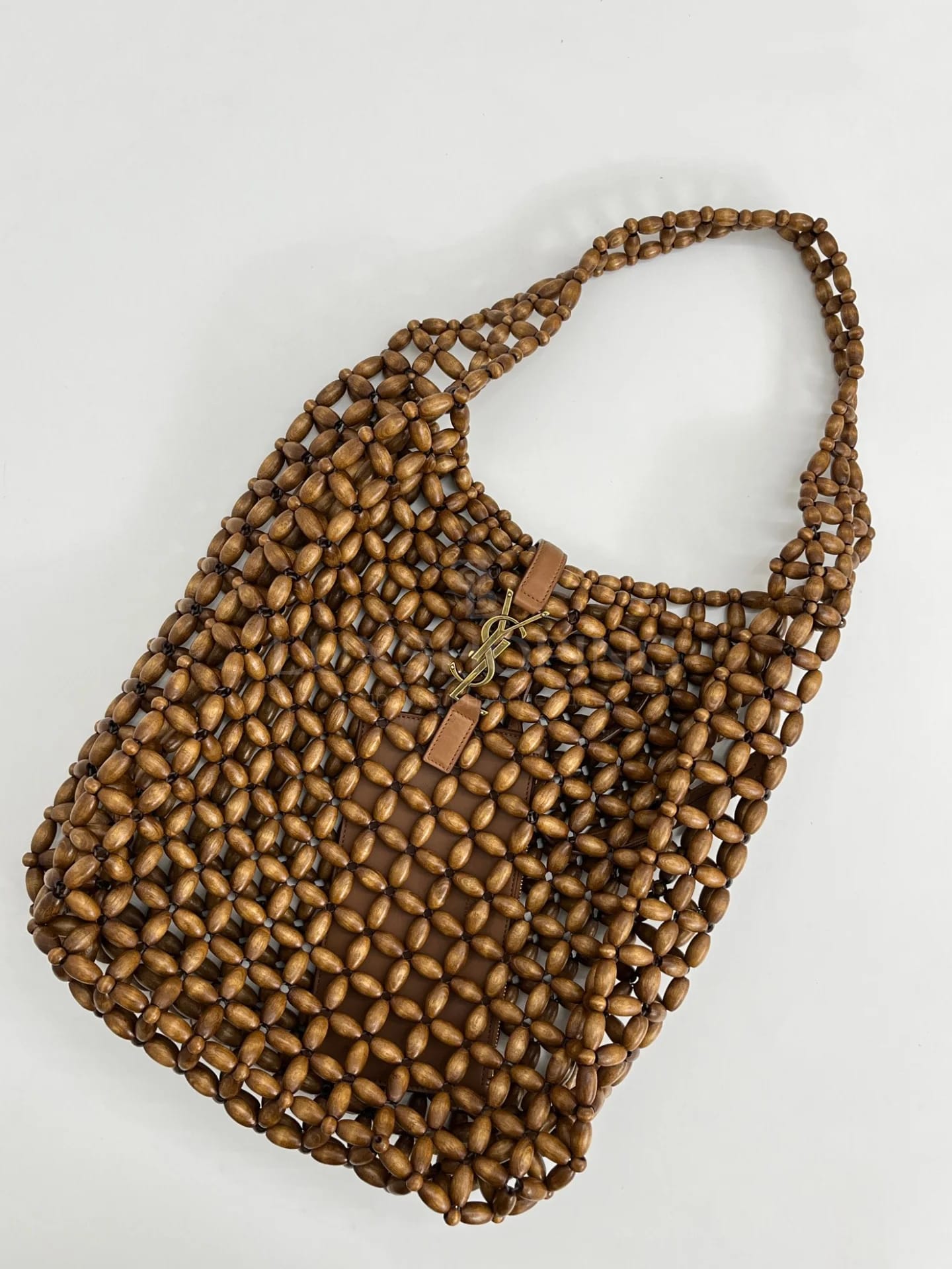Сумка YSL Hobo из деревянных бусин 30×35×10 см - фото 4