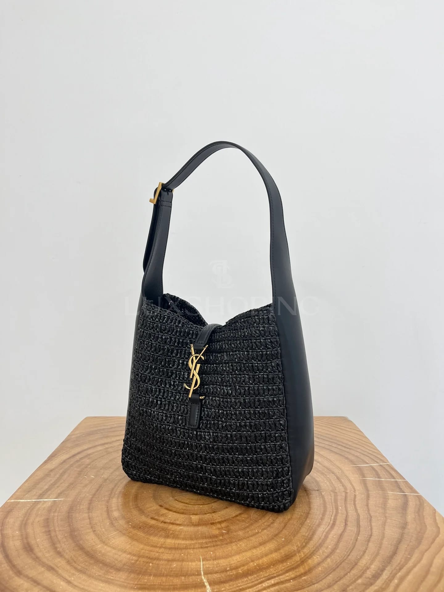 Сумка YSL Le Soft Hobo 22×22×10 см черная - фото 3