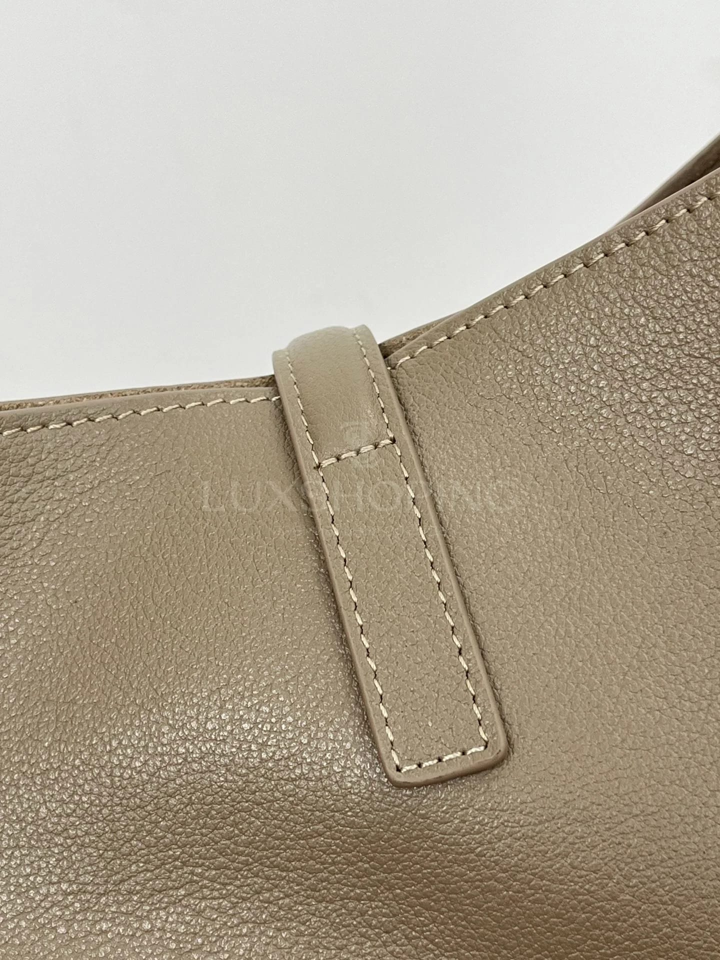 Сумка YSL Hobo 22×22×10 см бежевая - фото 7