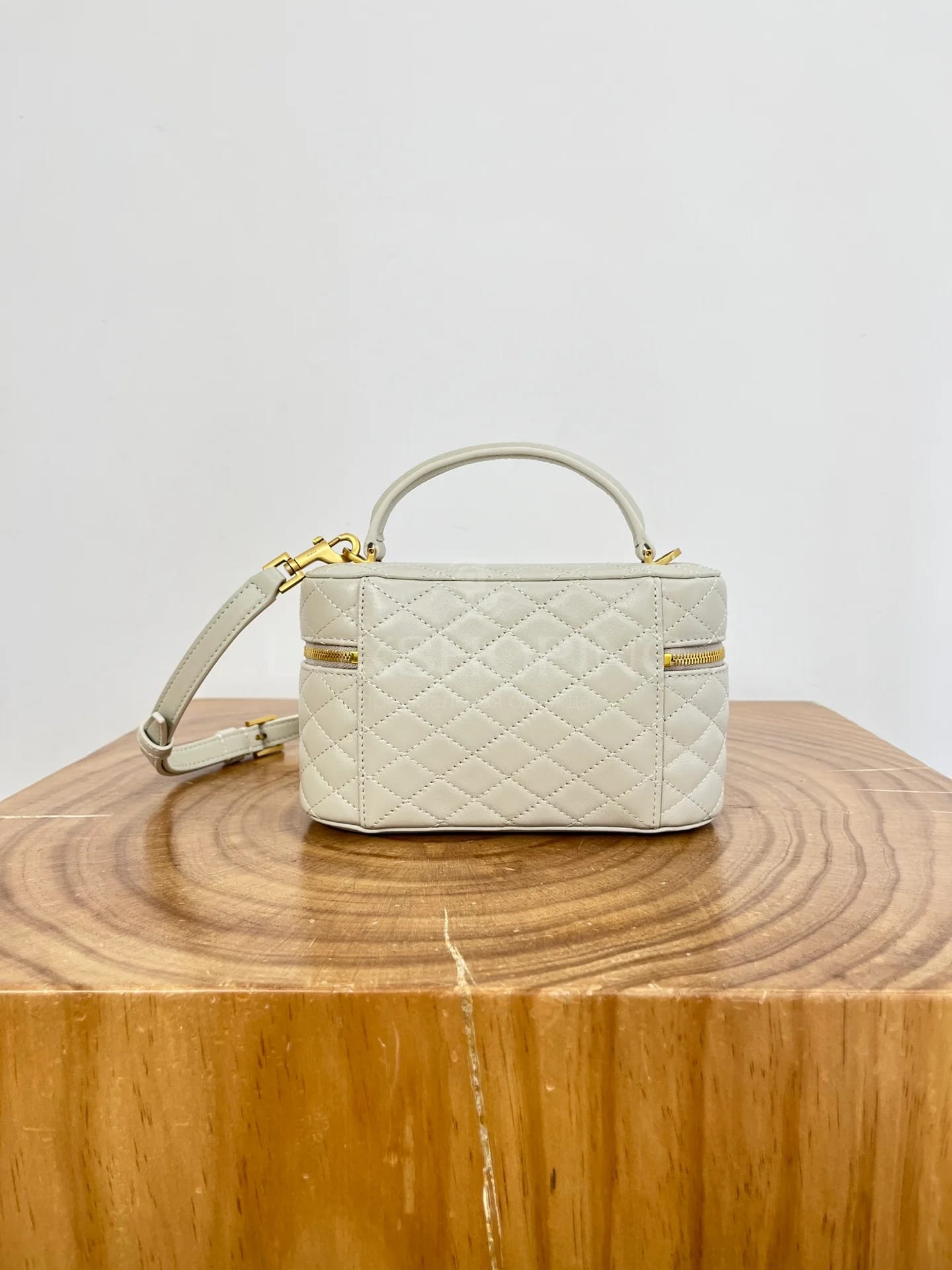 Сумка YSL Gaby Mini 18×11×6.5 см белая - фото 10